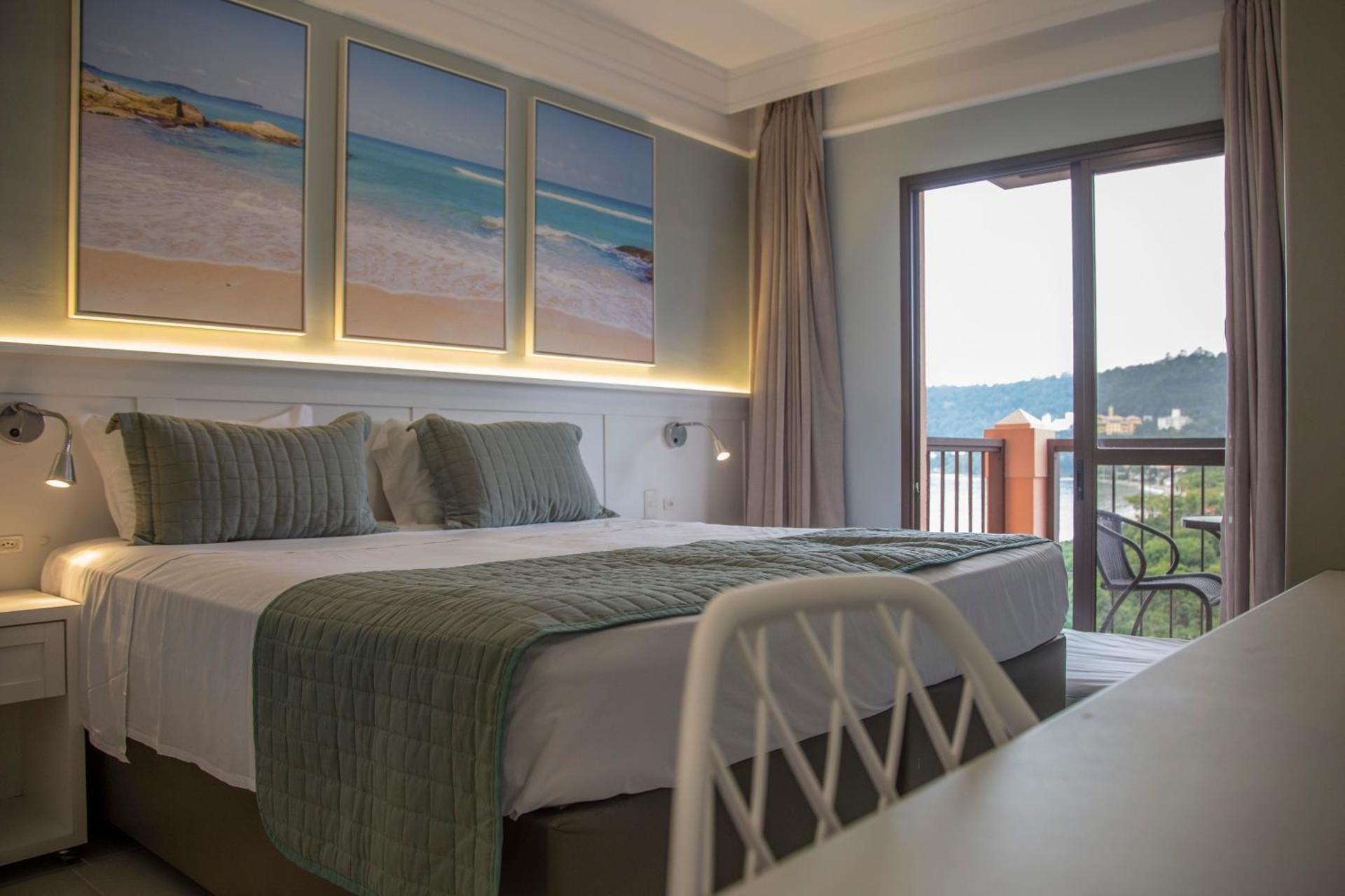 Studio with ocean view