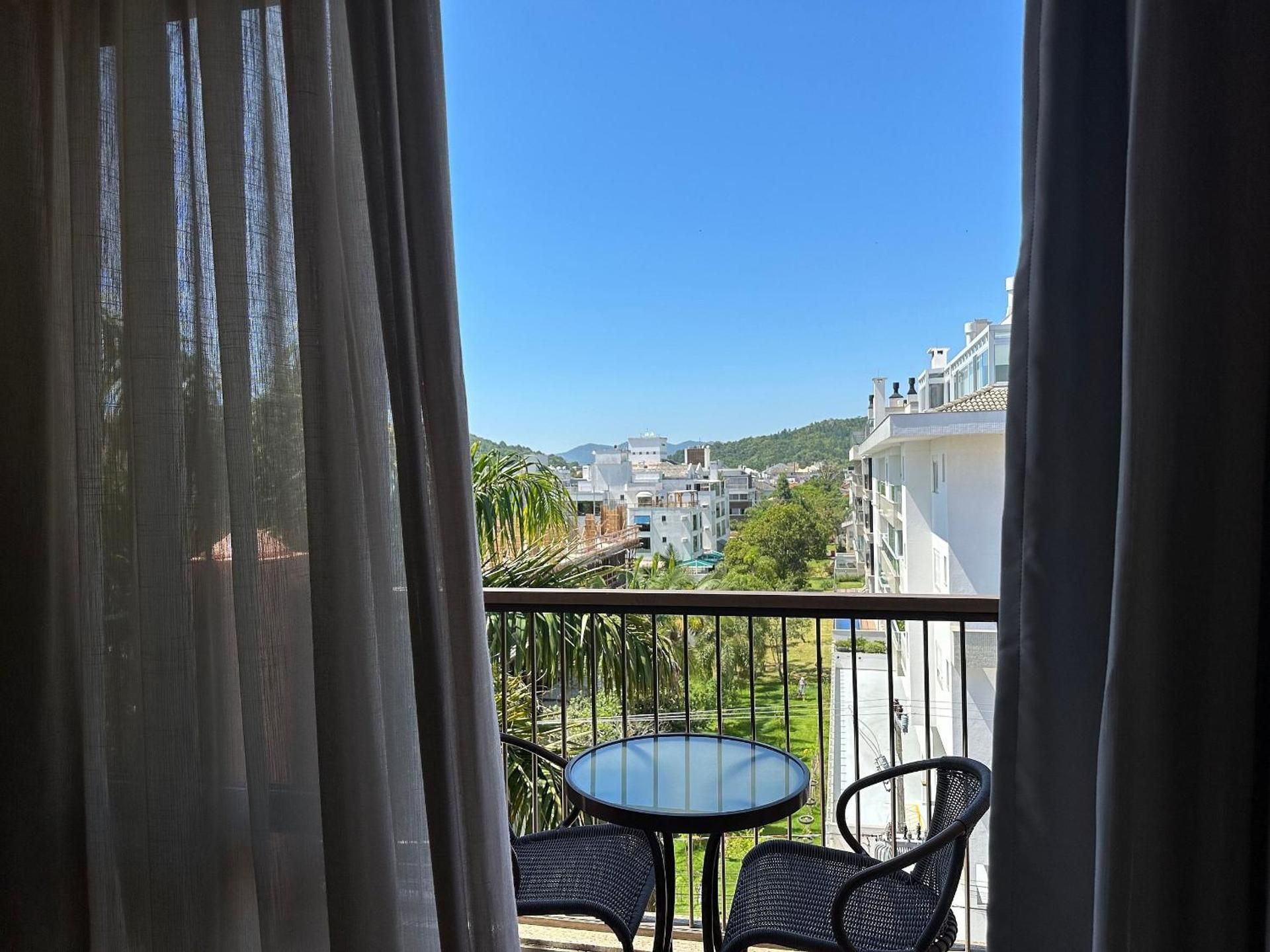 Studio with Balcony