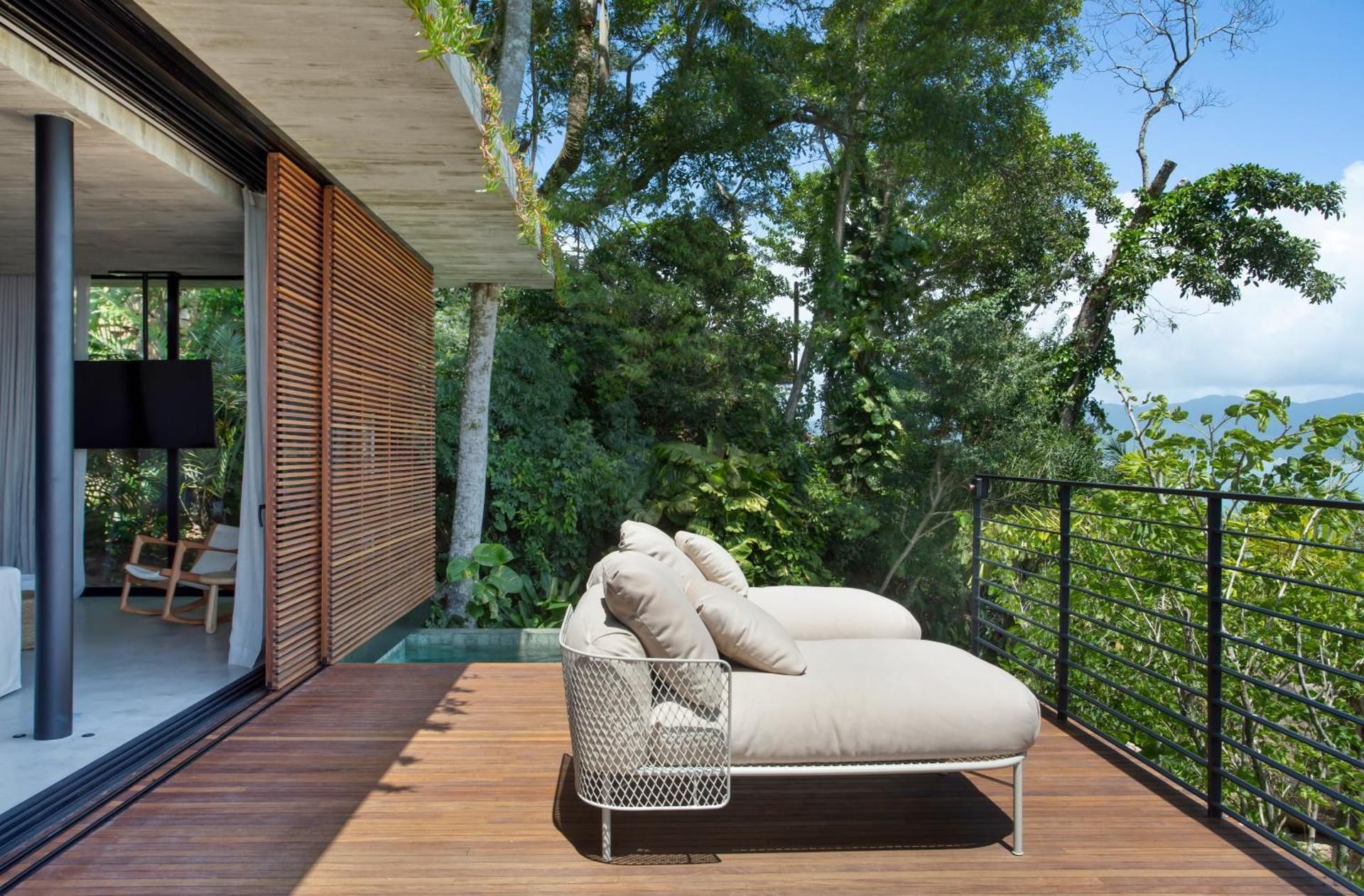 Suite with Private Pool