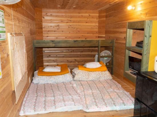 Twin Room with Shower - Non-Smoking