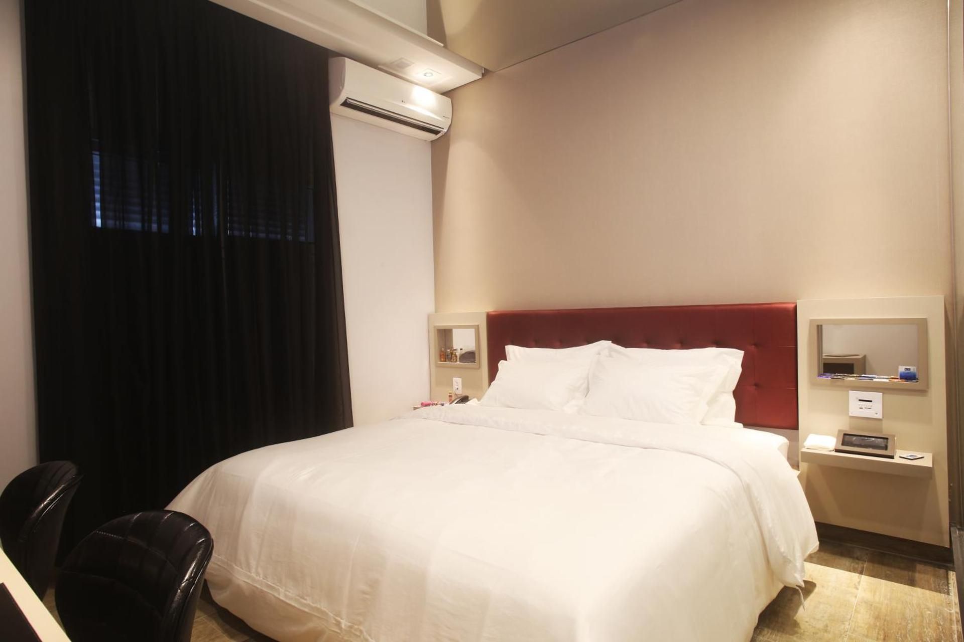 Studio with Spa Bath