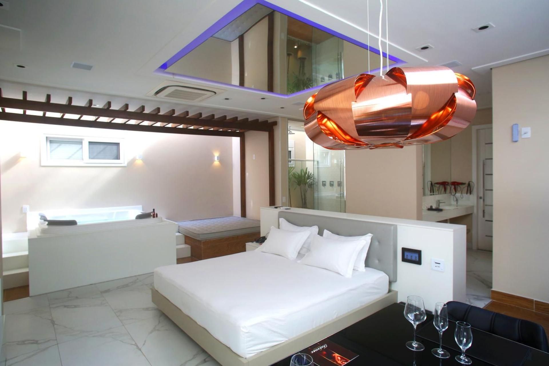 Suite with Private Pool