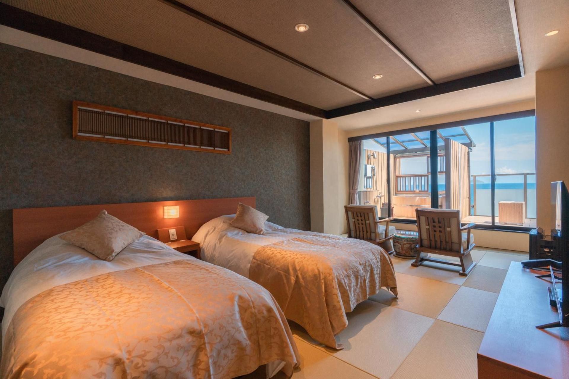 Deluxe Corner Room with Open-Air Bath - Ocean View
