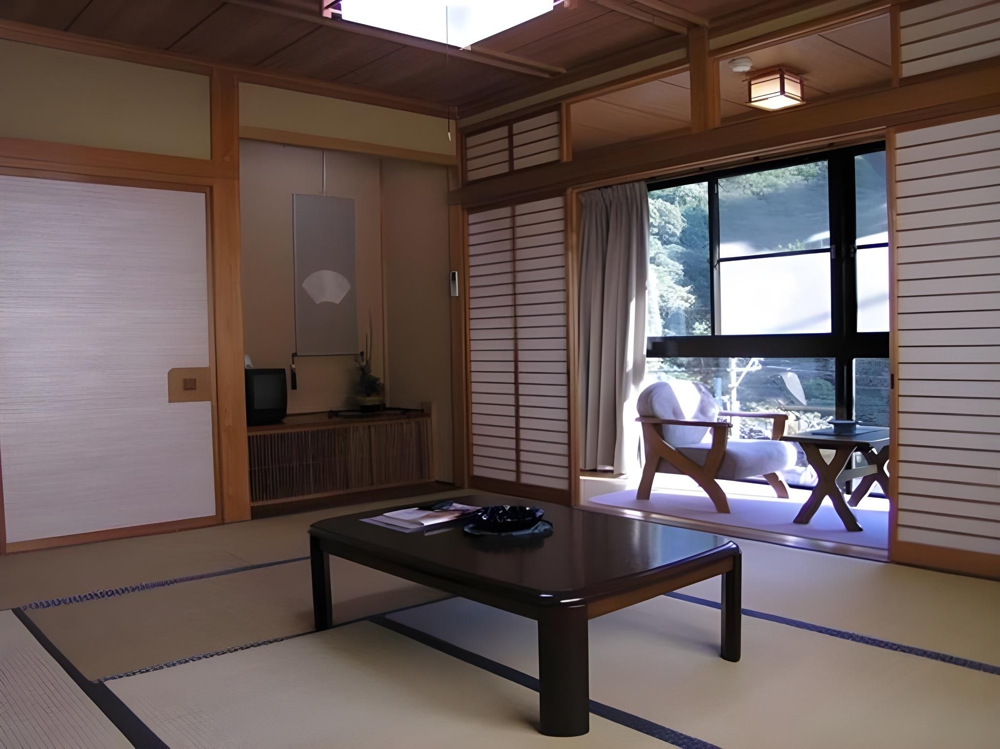 Japanese Style (4 Adults)
