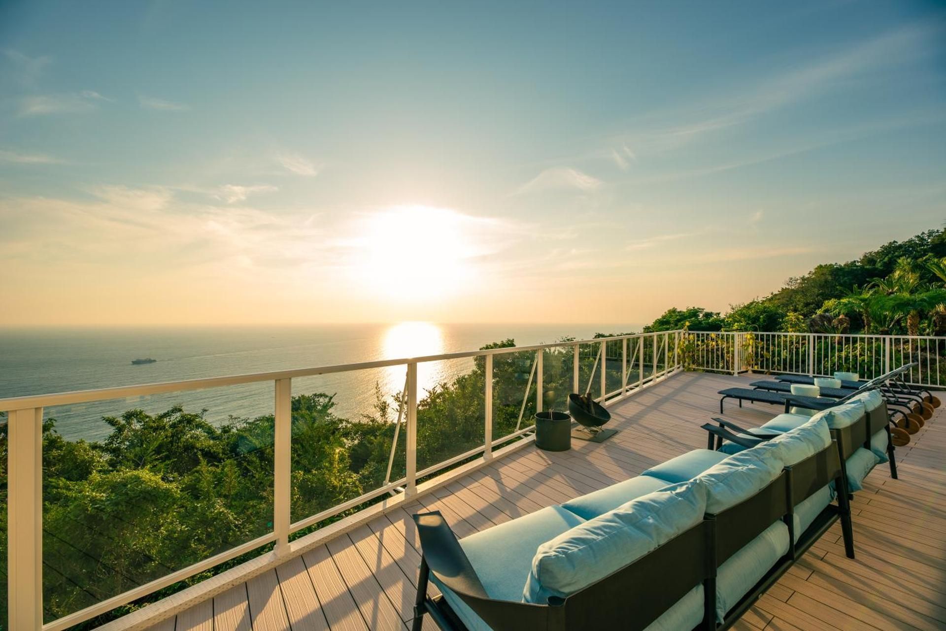 【UTO】Luxury Log House Villa