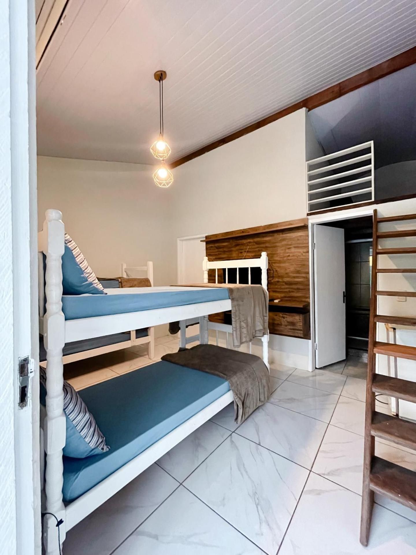 Bunk Bed in Mixed Dormitory Room