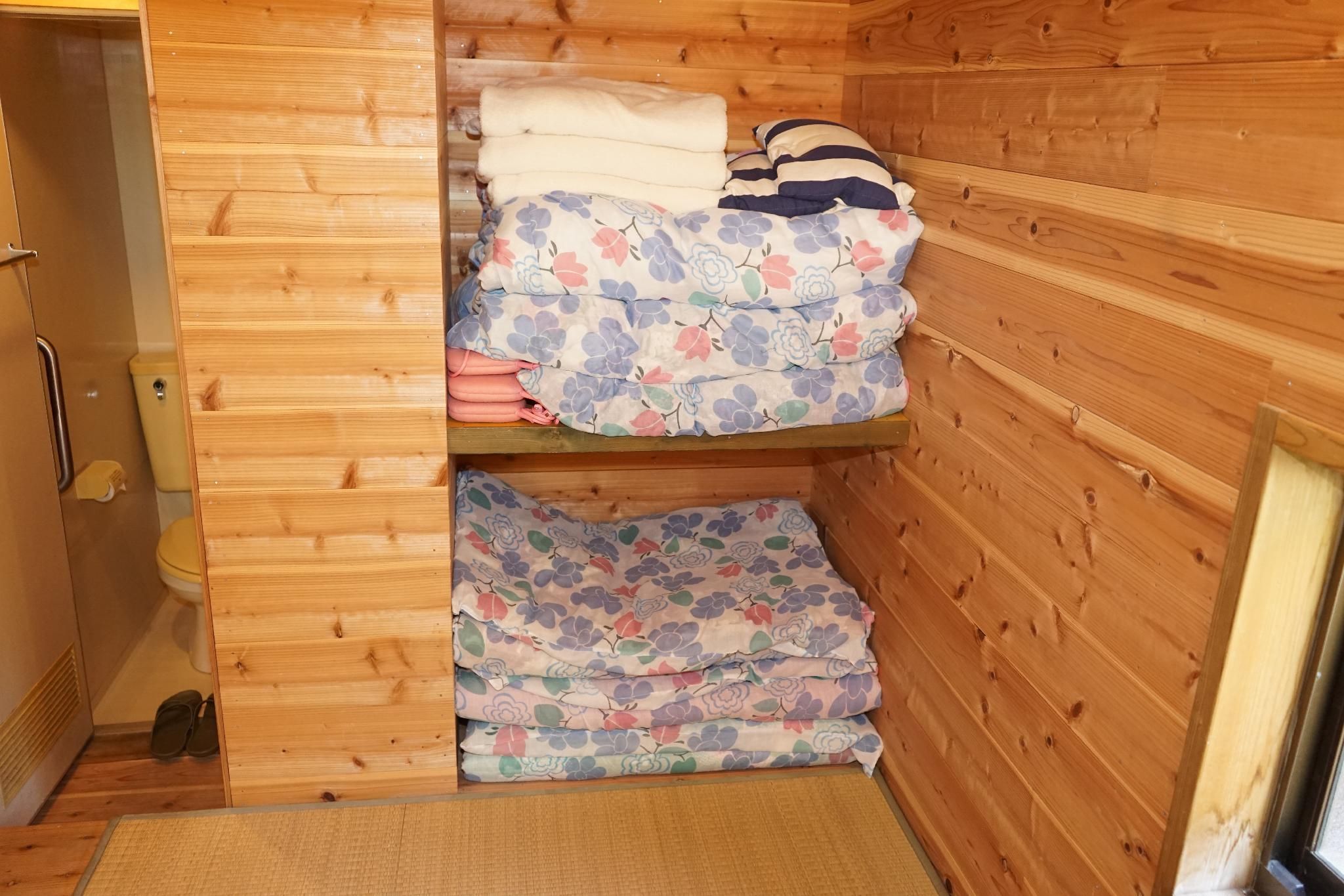 Twin Room with Shower - Non-Smoking
