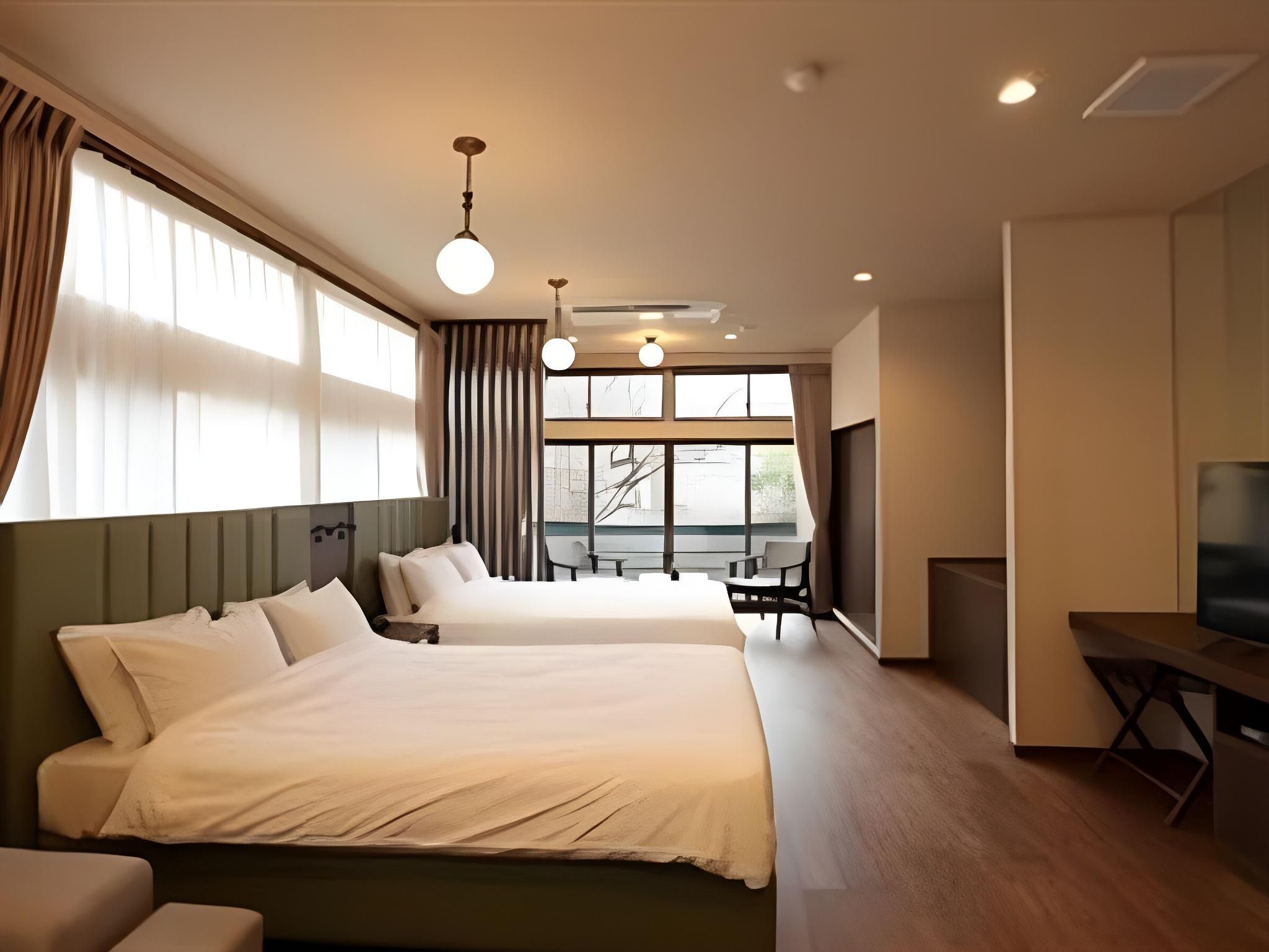 Western Style Twin Room