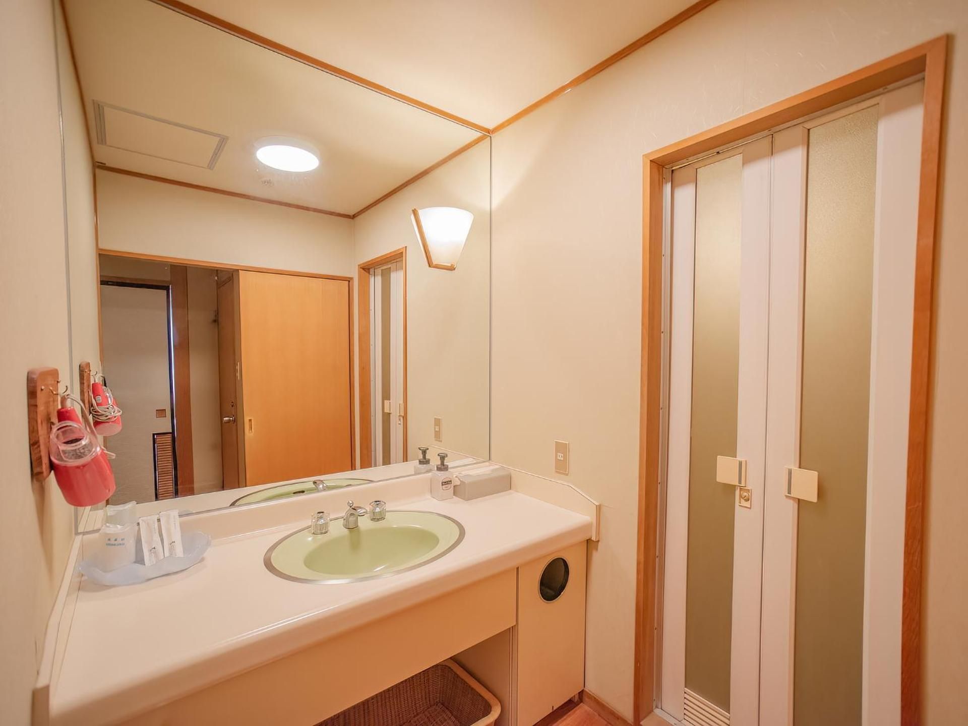 Japanese-Style Room (12 tatami) - Non-Smoking