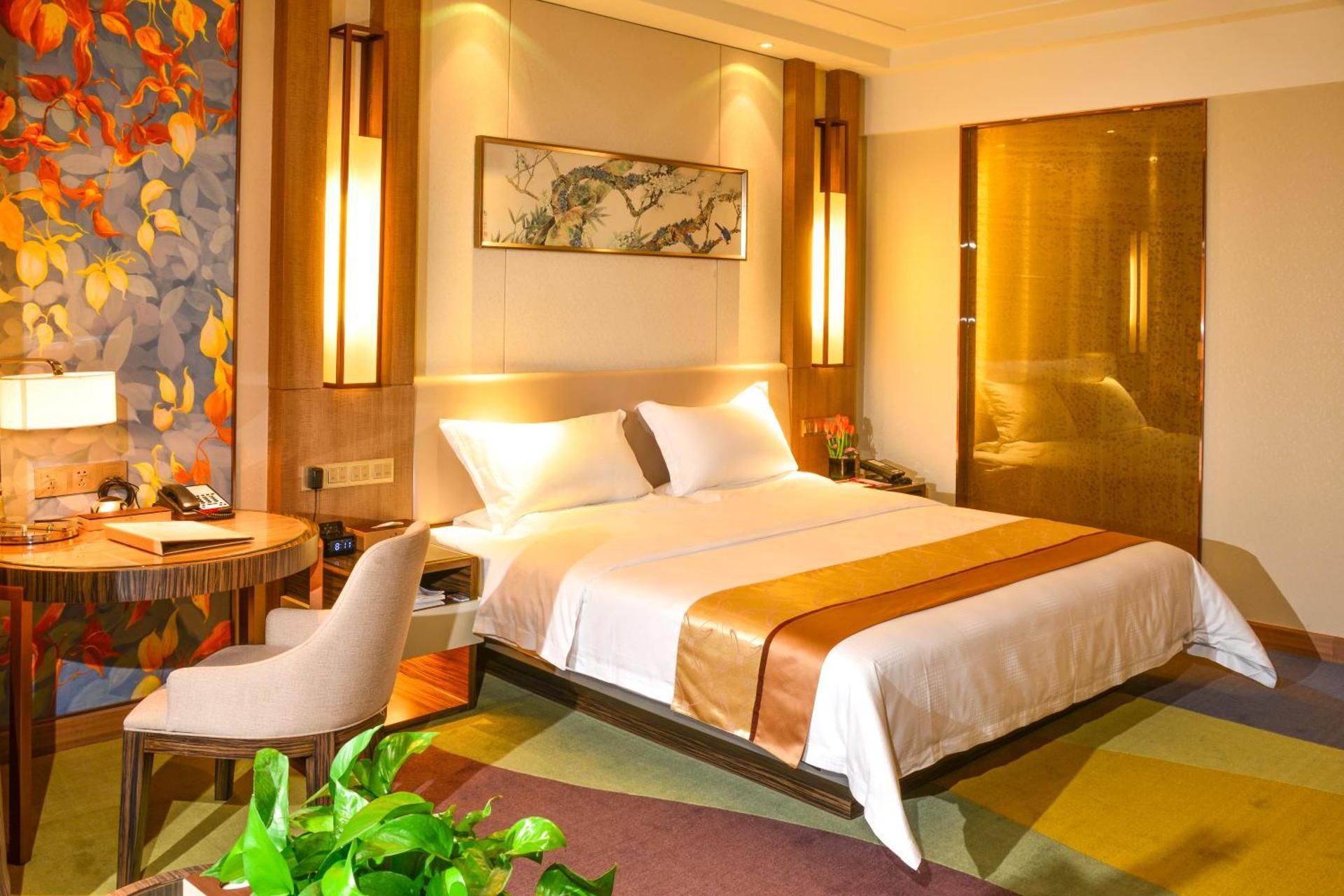 Superior 1 King Bed Smoking Room