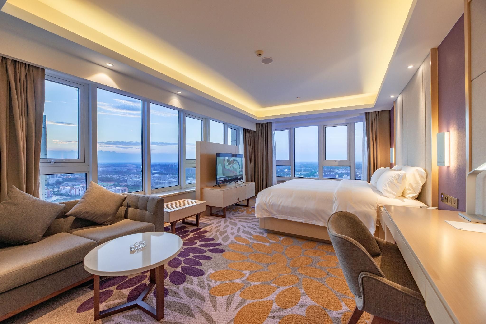 Queen Room with View