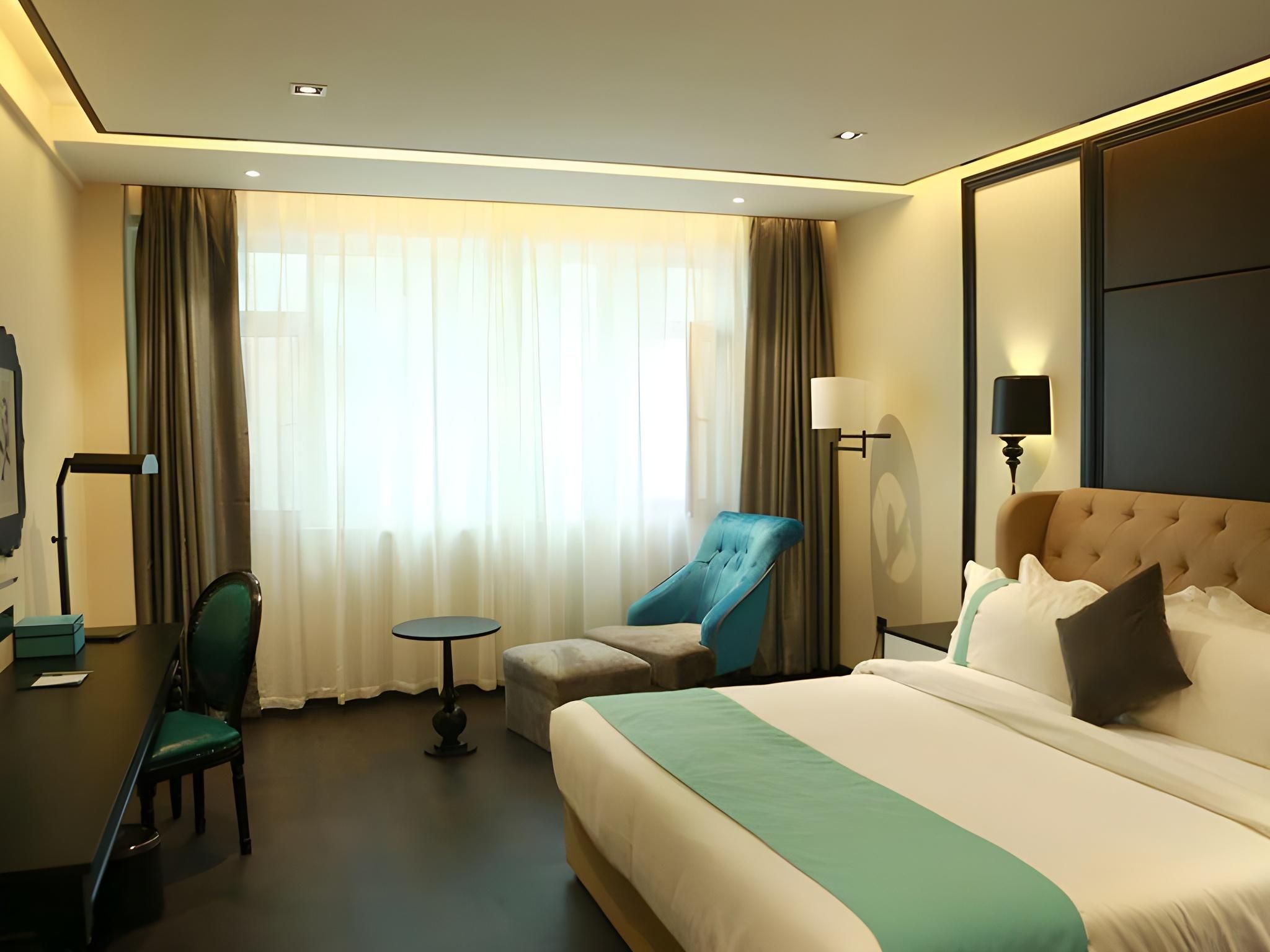 Xana - Business Bed Room