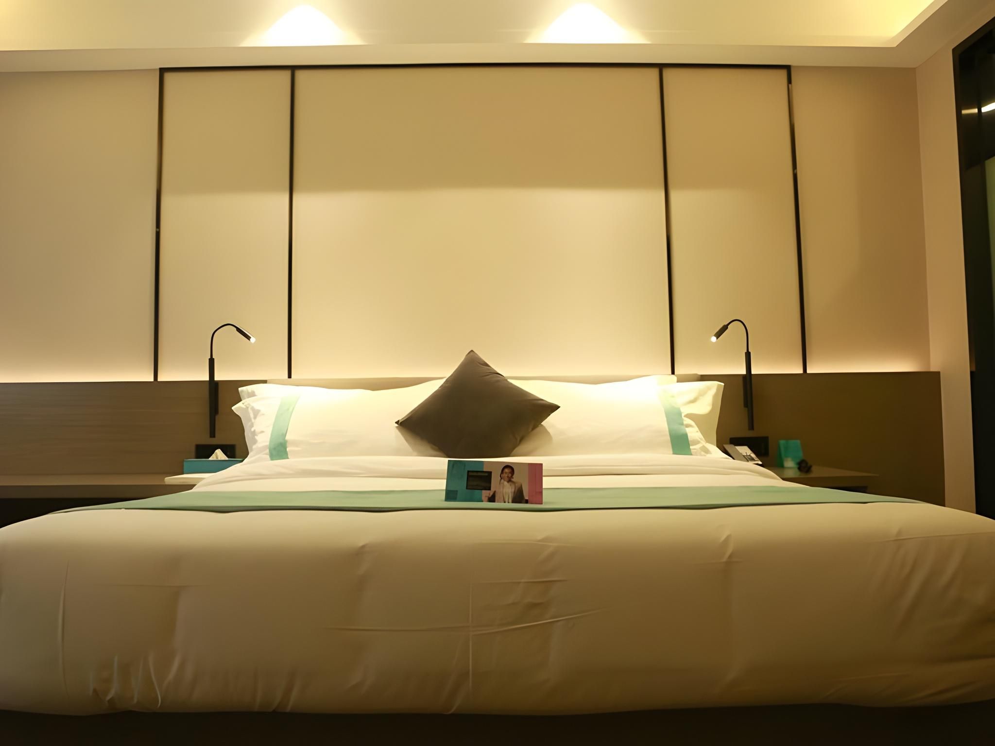 Xana - Deluxe Bed Room