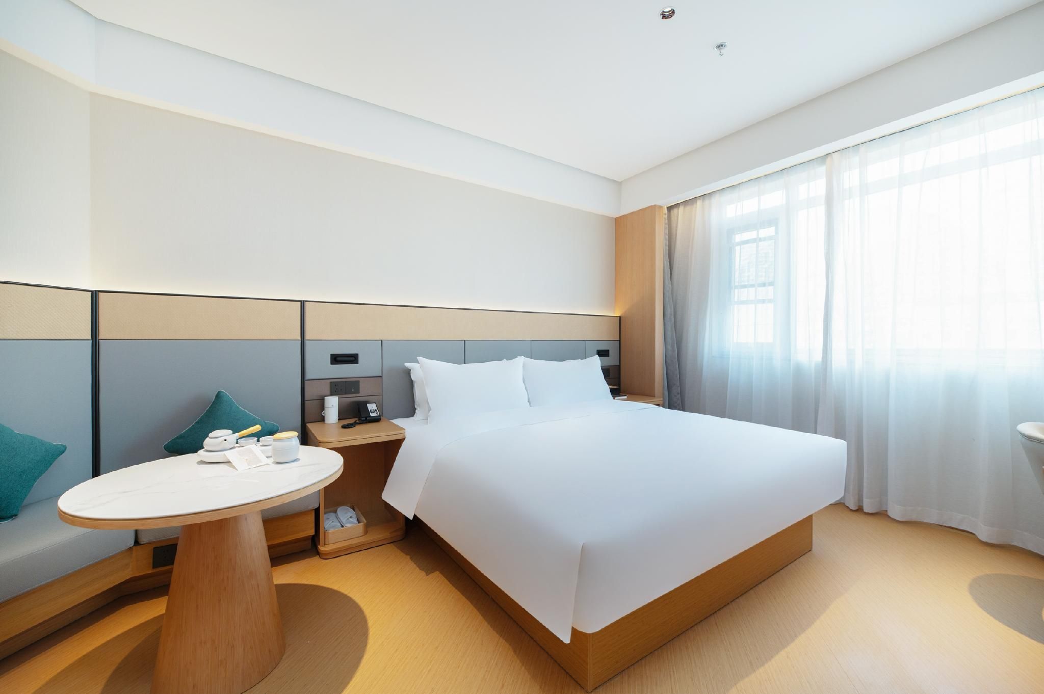 Huazhu - Superior BedRoom