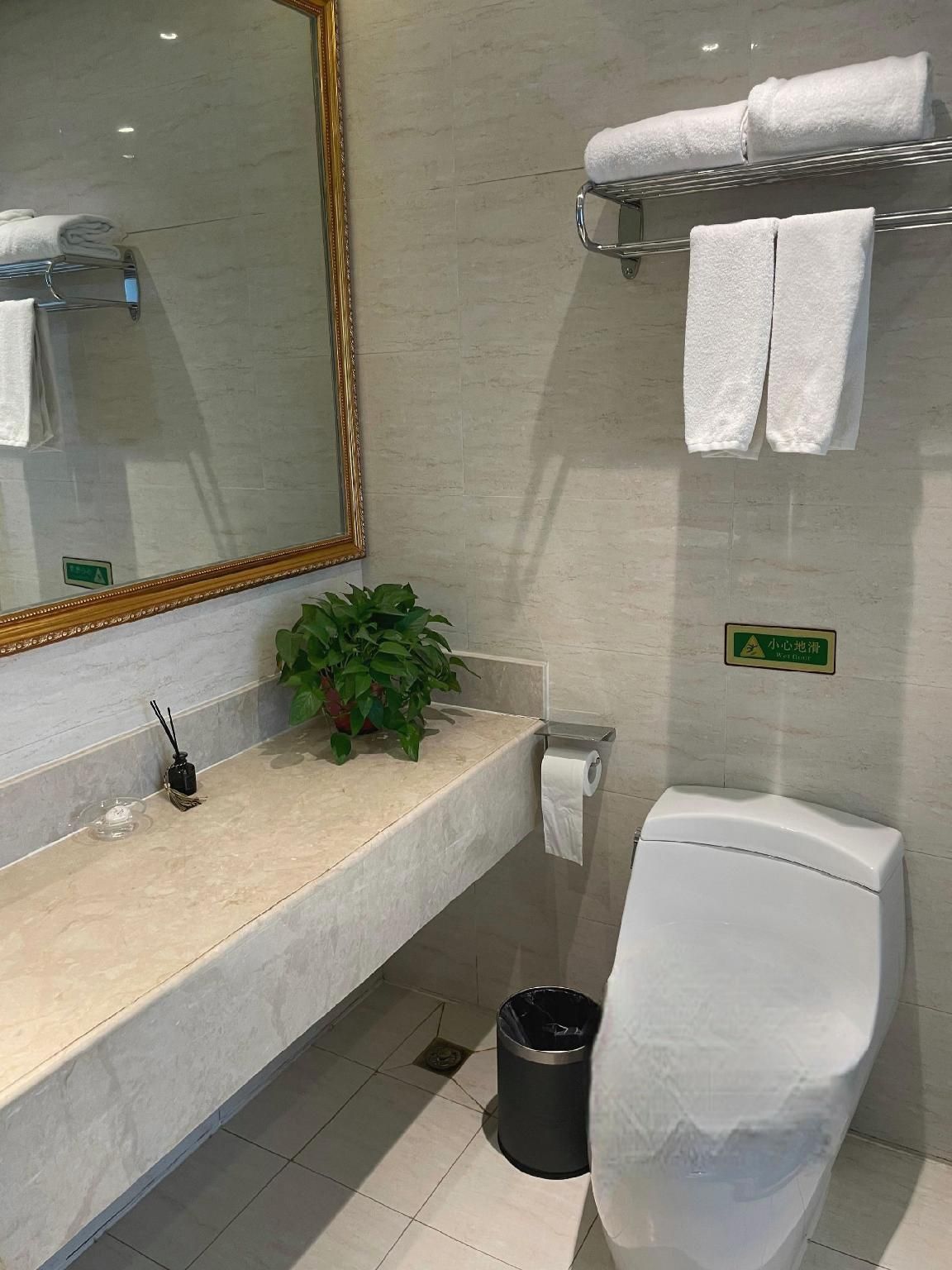 Vienna - Deluxe Room