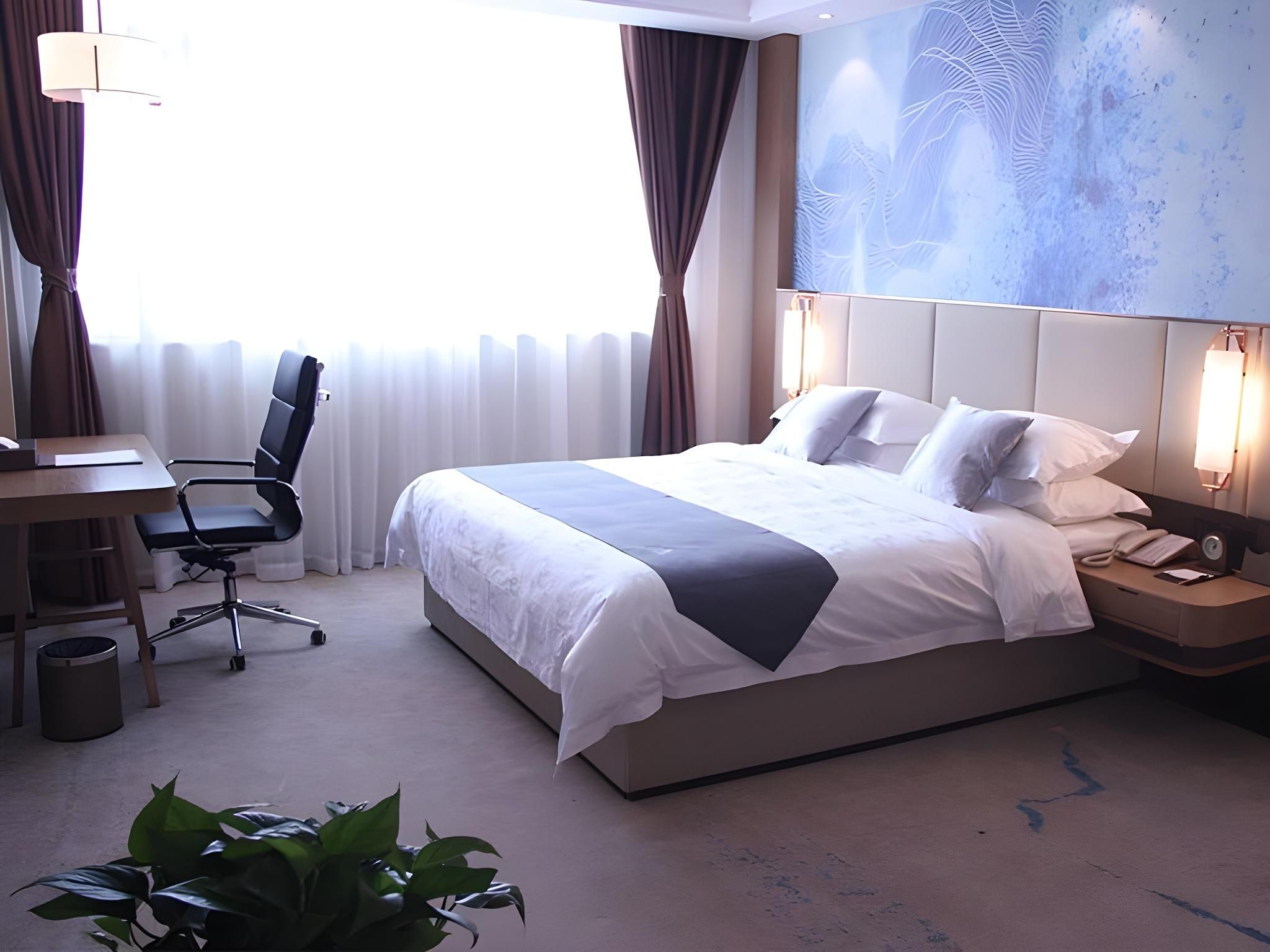 Senior Suite