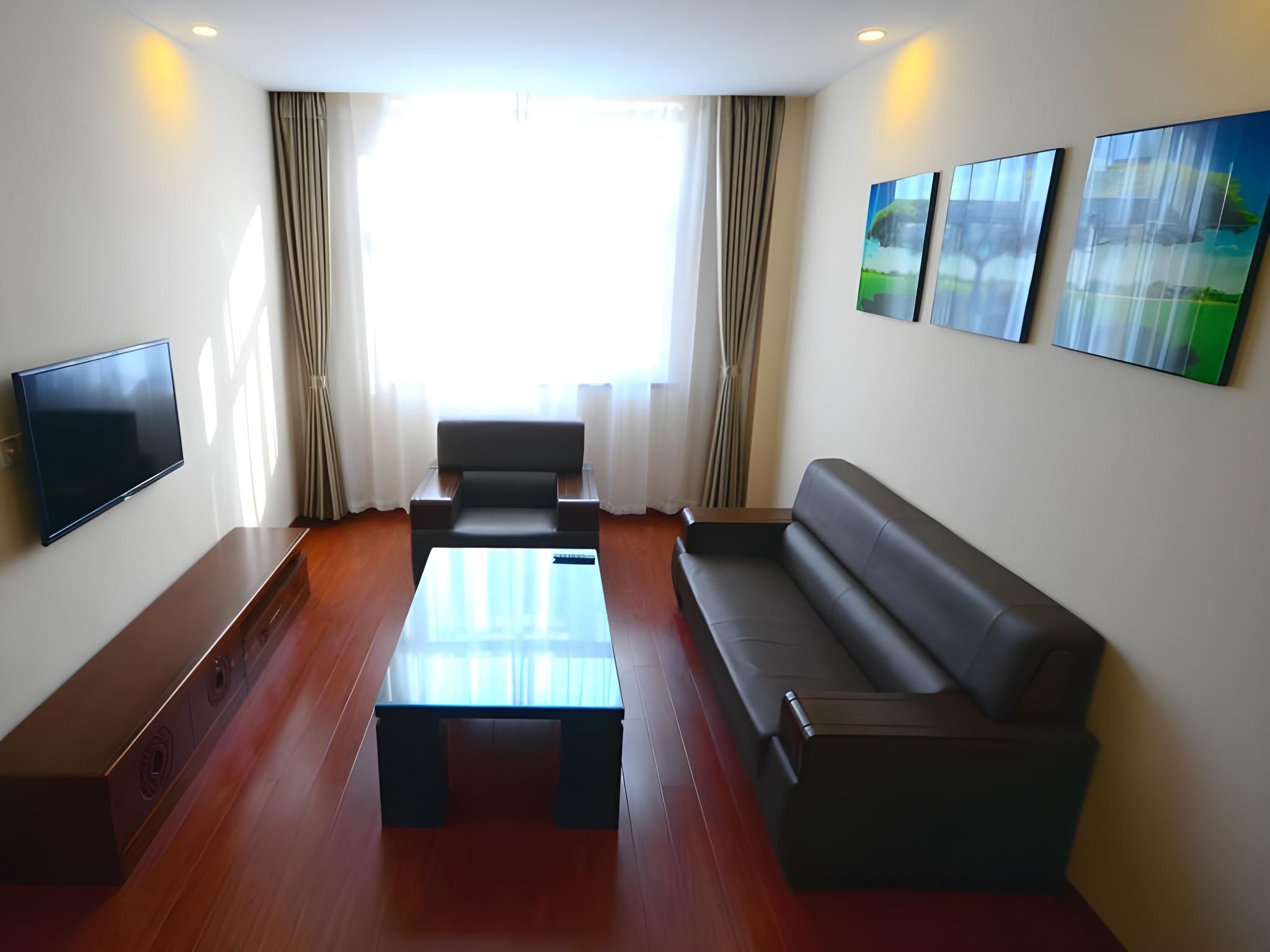 Senior Suite