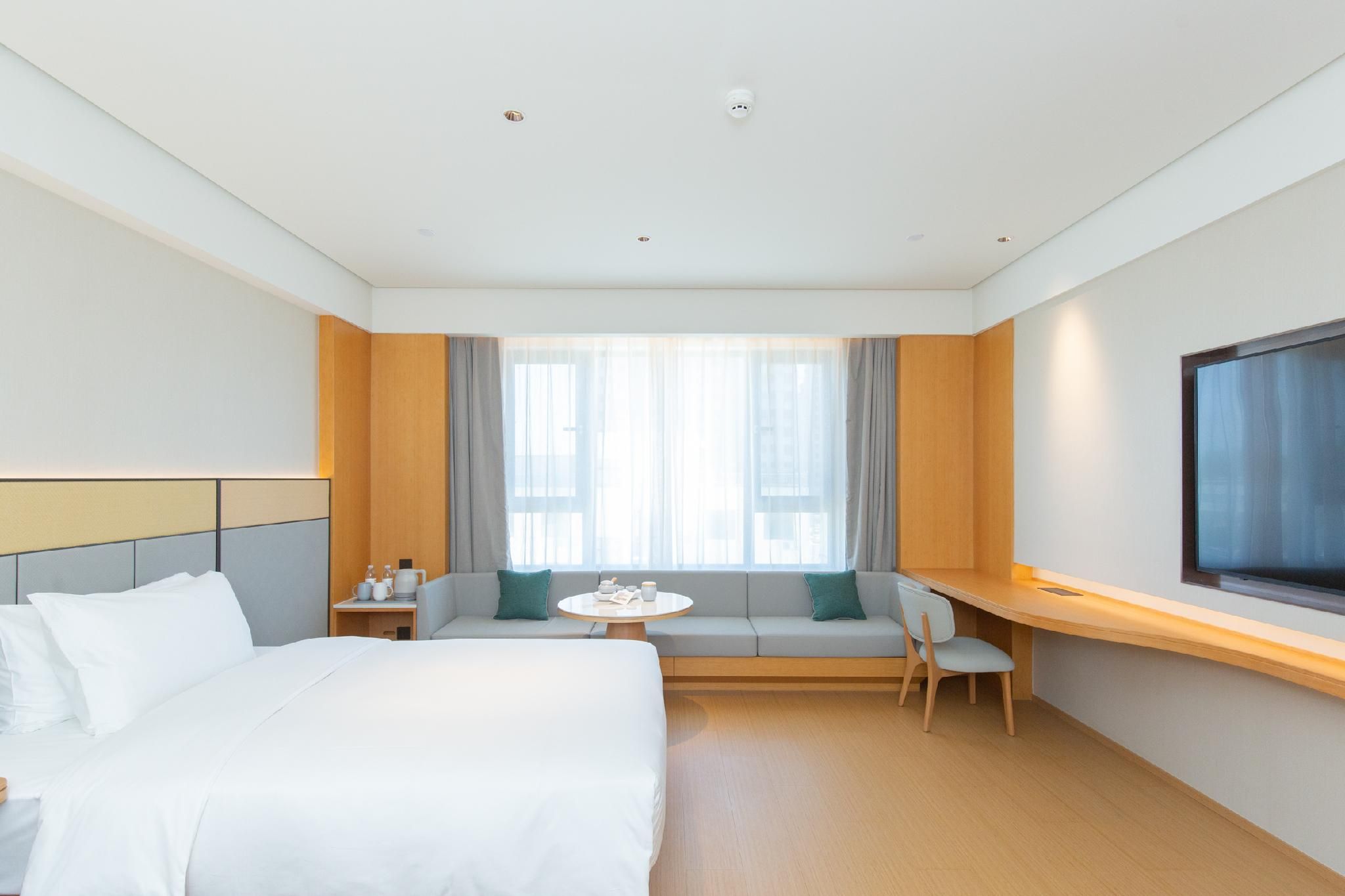 Huazhu - Superior Twin