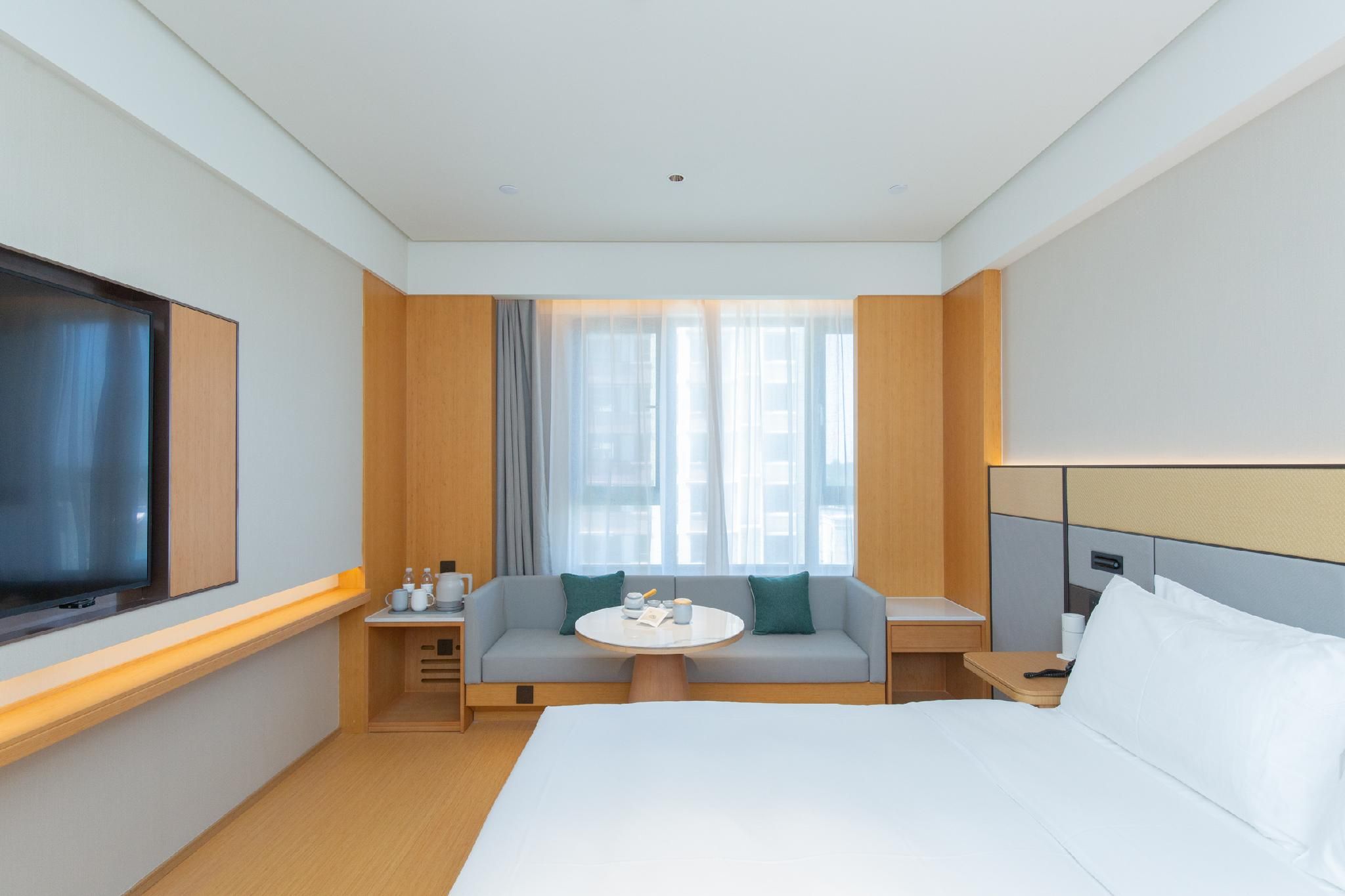 Huazhu - Superior BedRoom