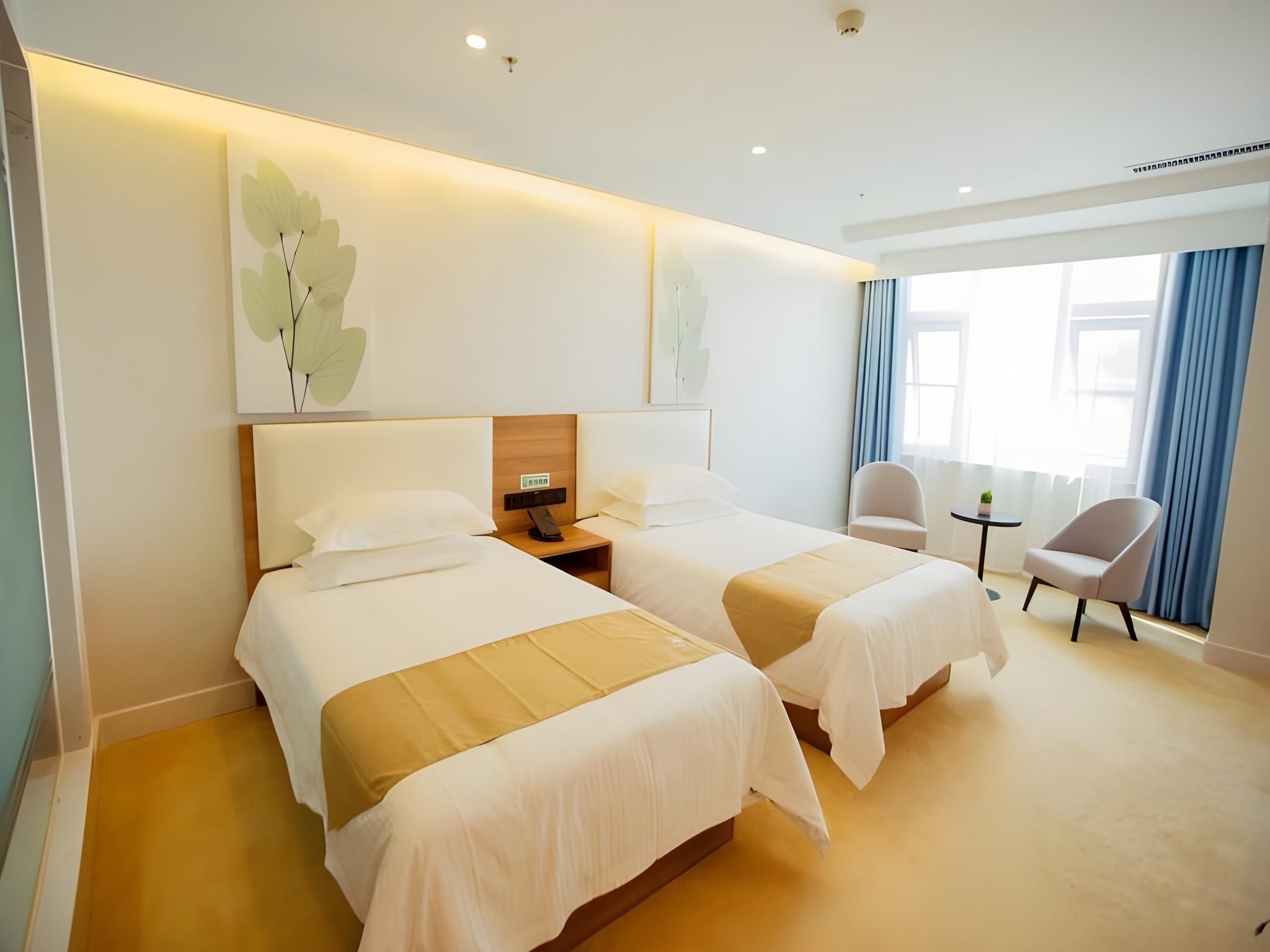 2 Bed Twin Superior Room