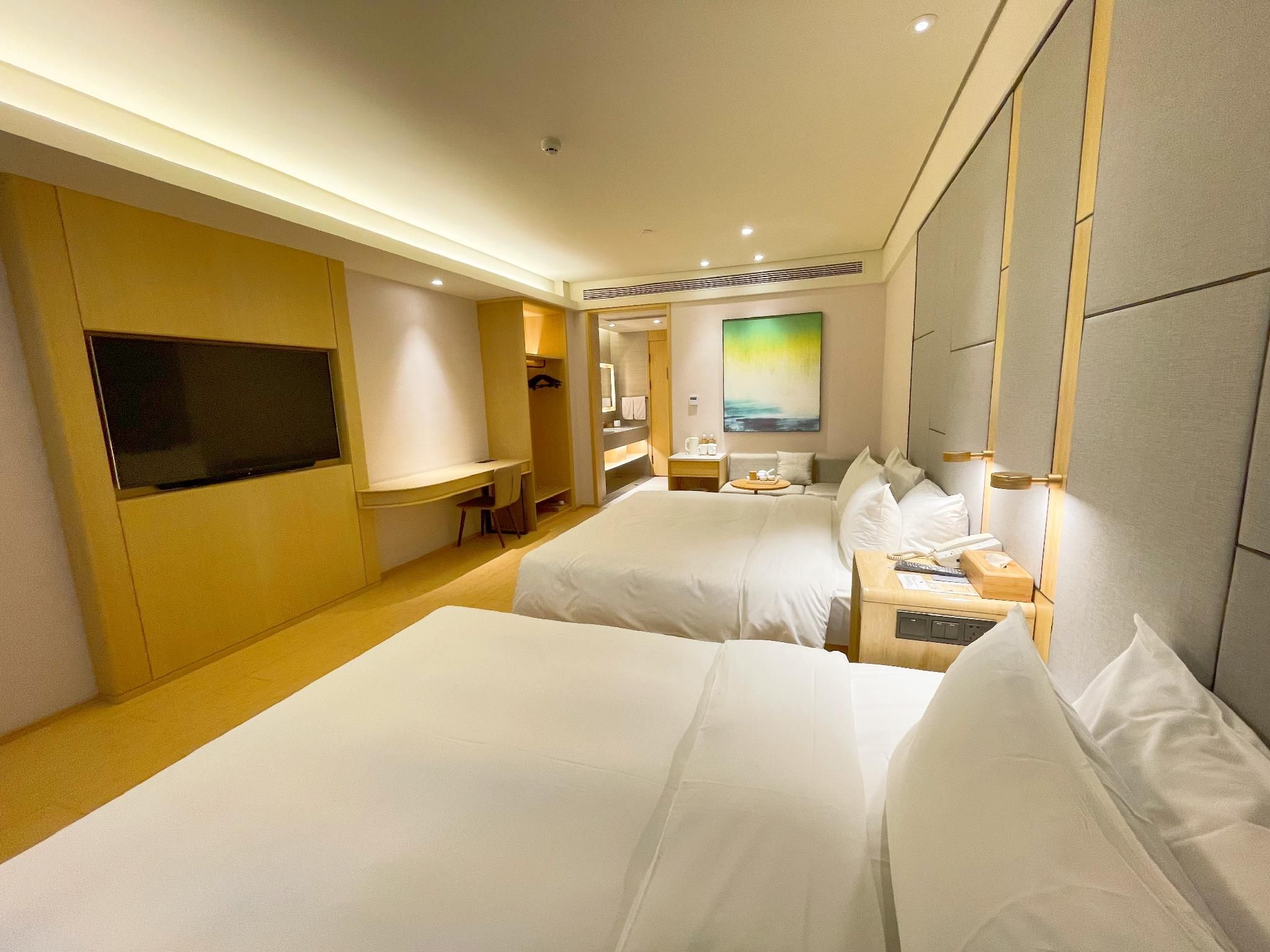 Huazhu - Family Room