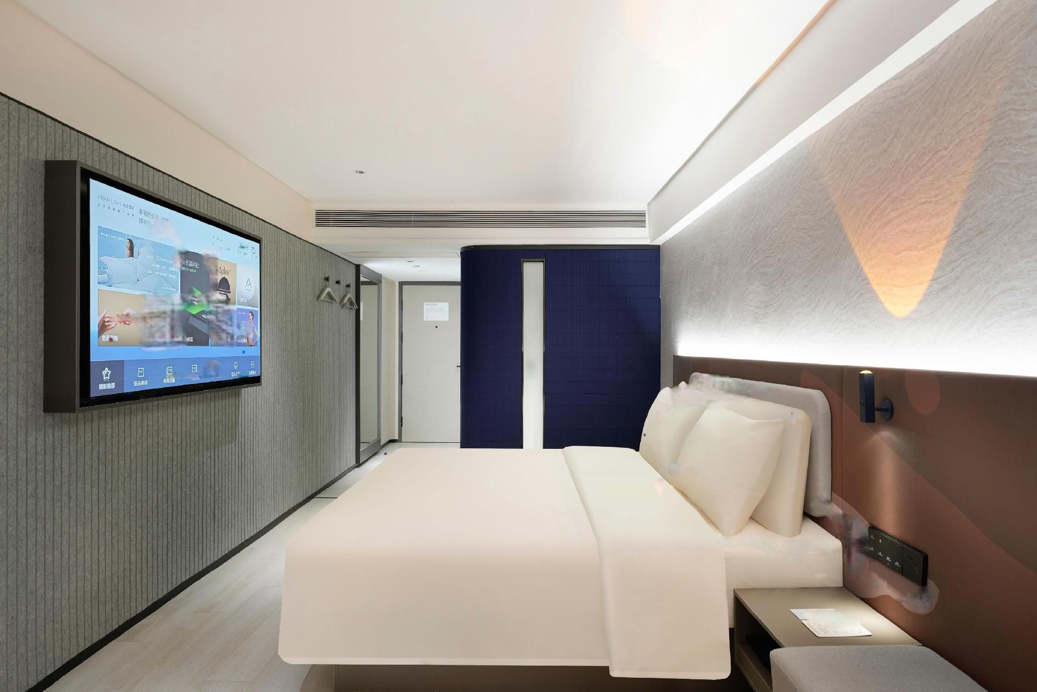 Enjoy Double Room with Lake View