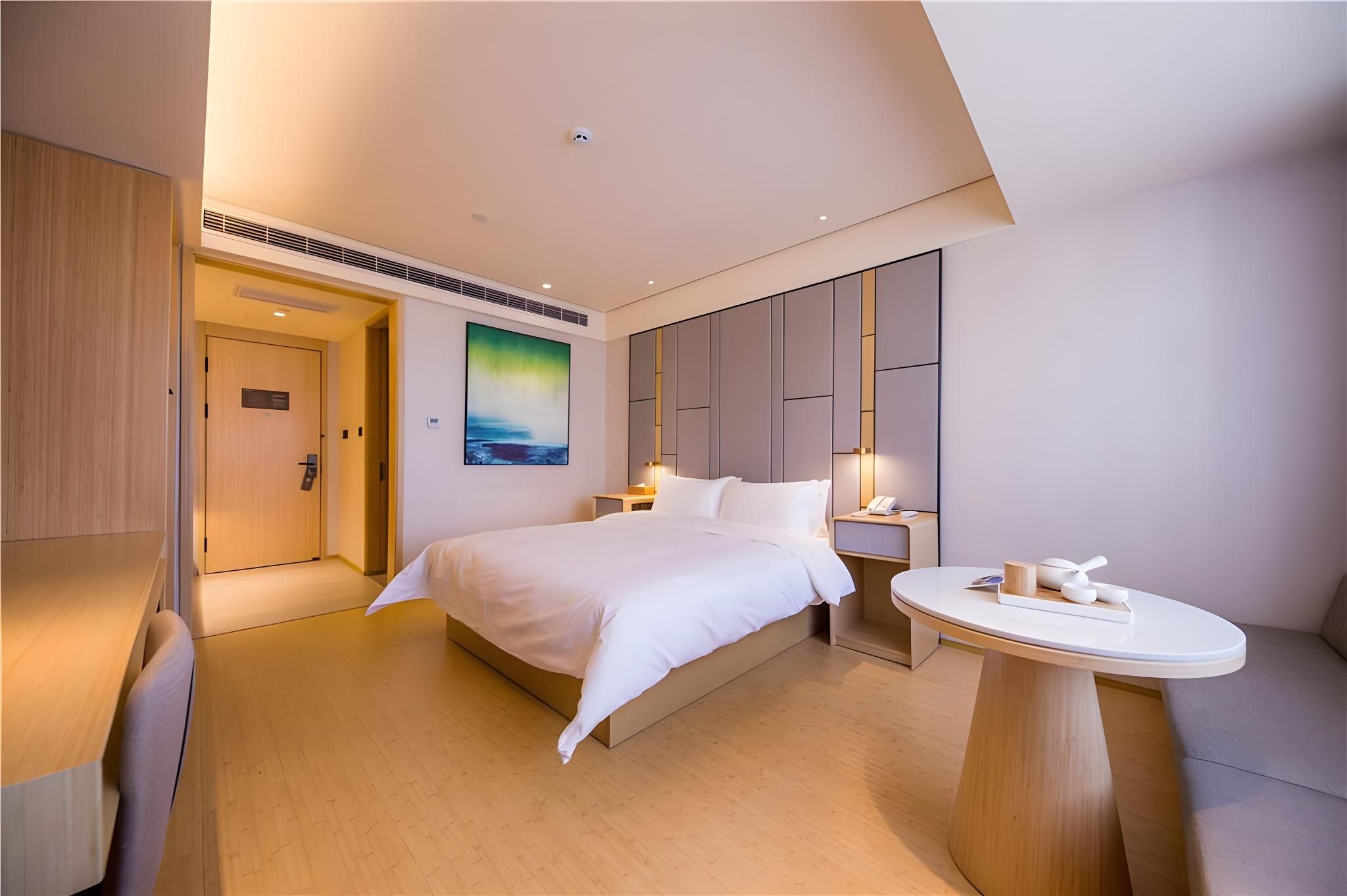 Huazhu - Superior BedRoom