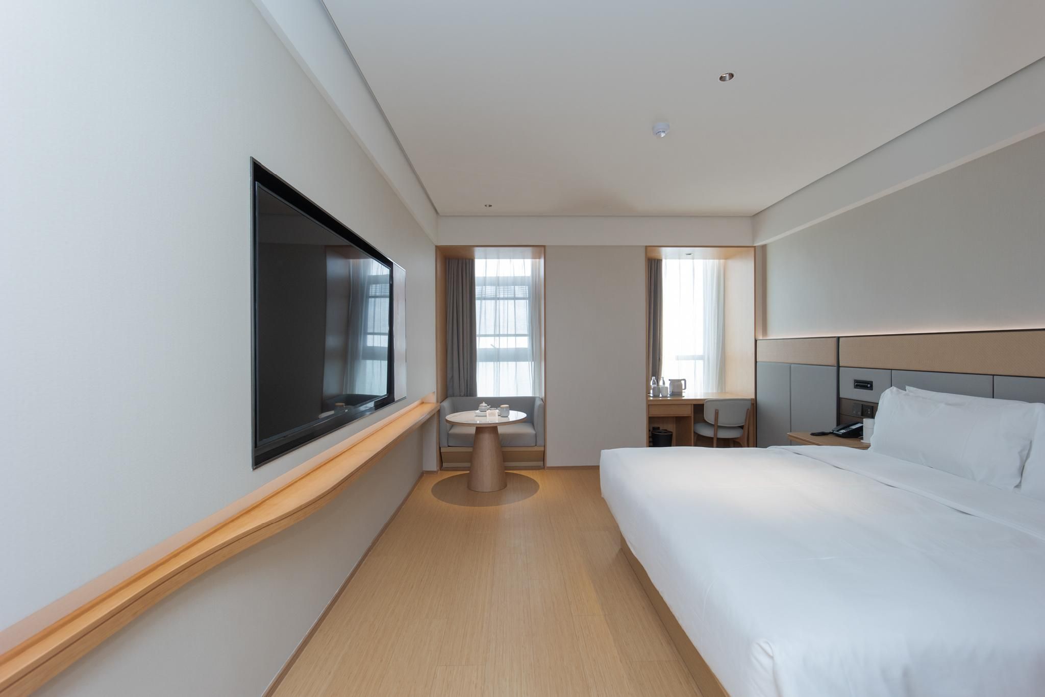 Ji Hotel Linyi Pingyi Binhe Yipin Huazhu - Room With Bed 2