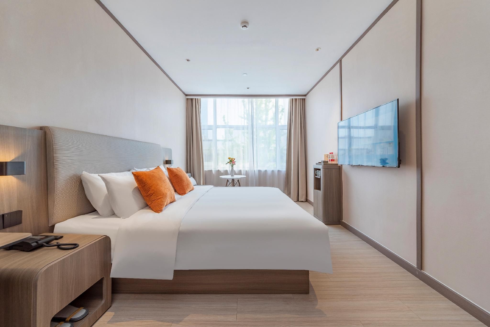 Huazhu - Superior BedRoom