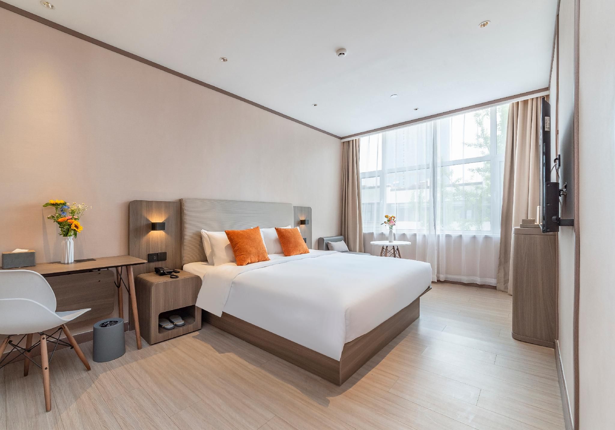 Huazhu - Superior BedRoom