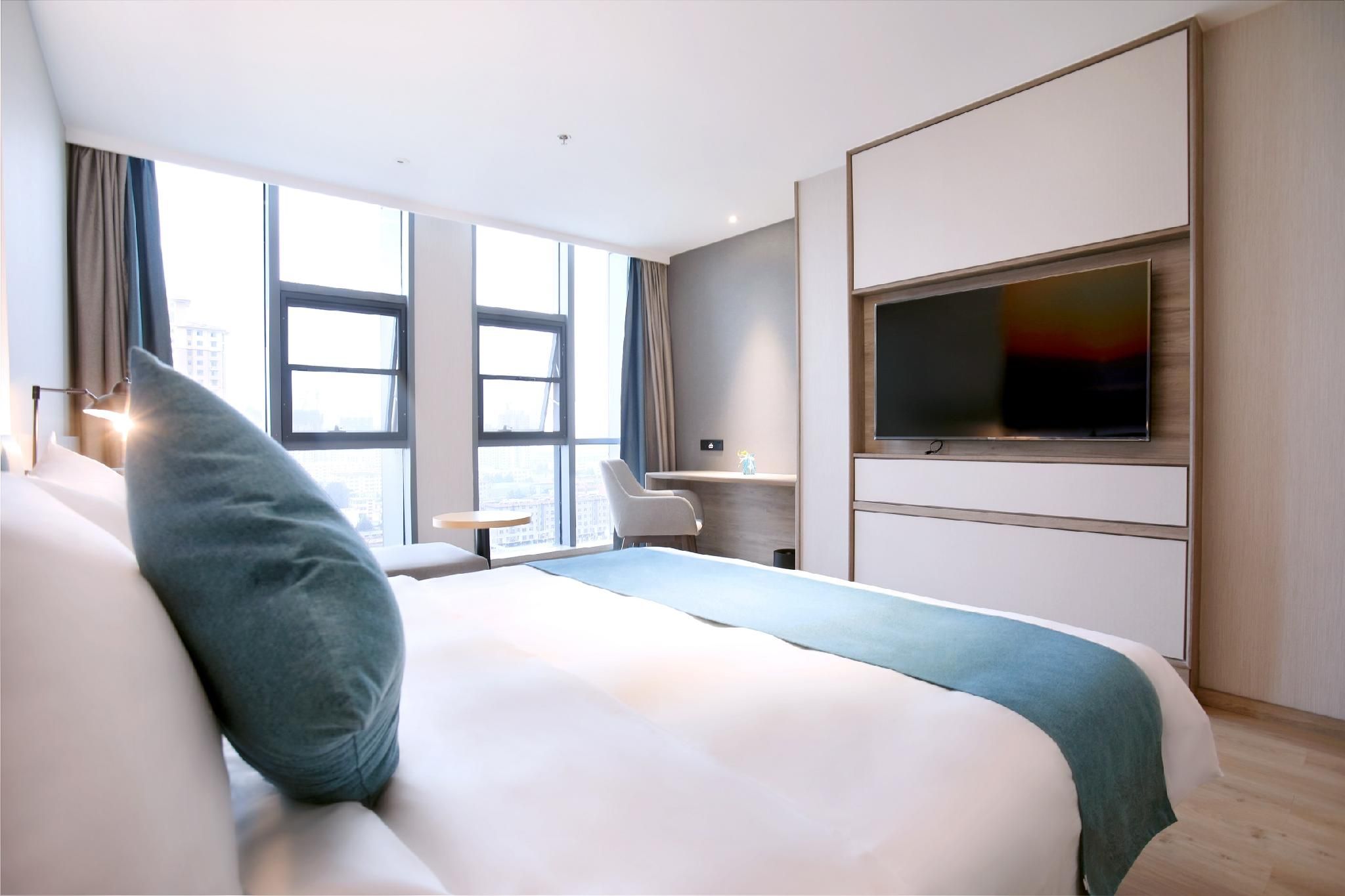 Huazhu - Superior BedRoom