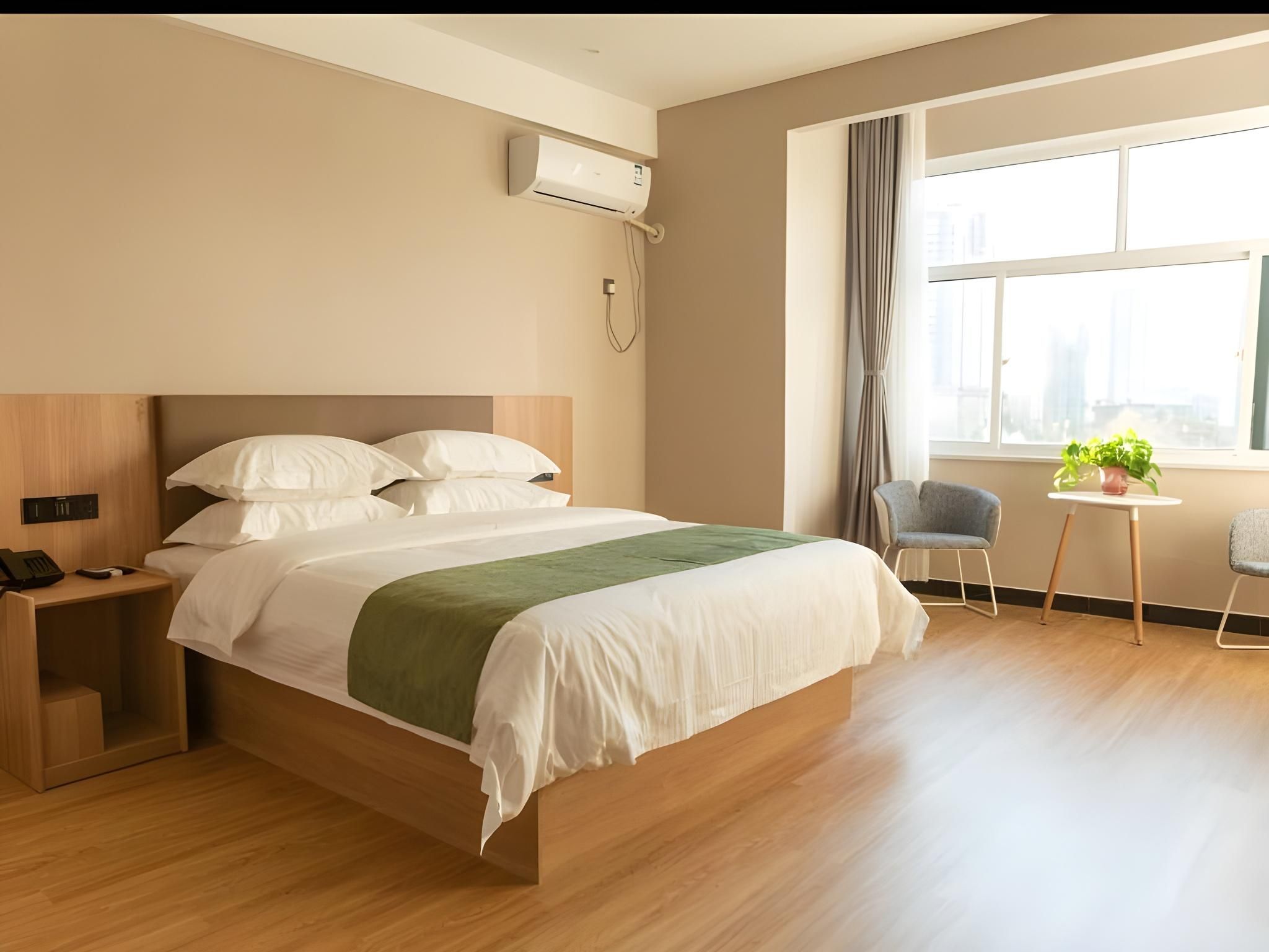GTI - 1 Bed Room with View, River Side