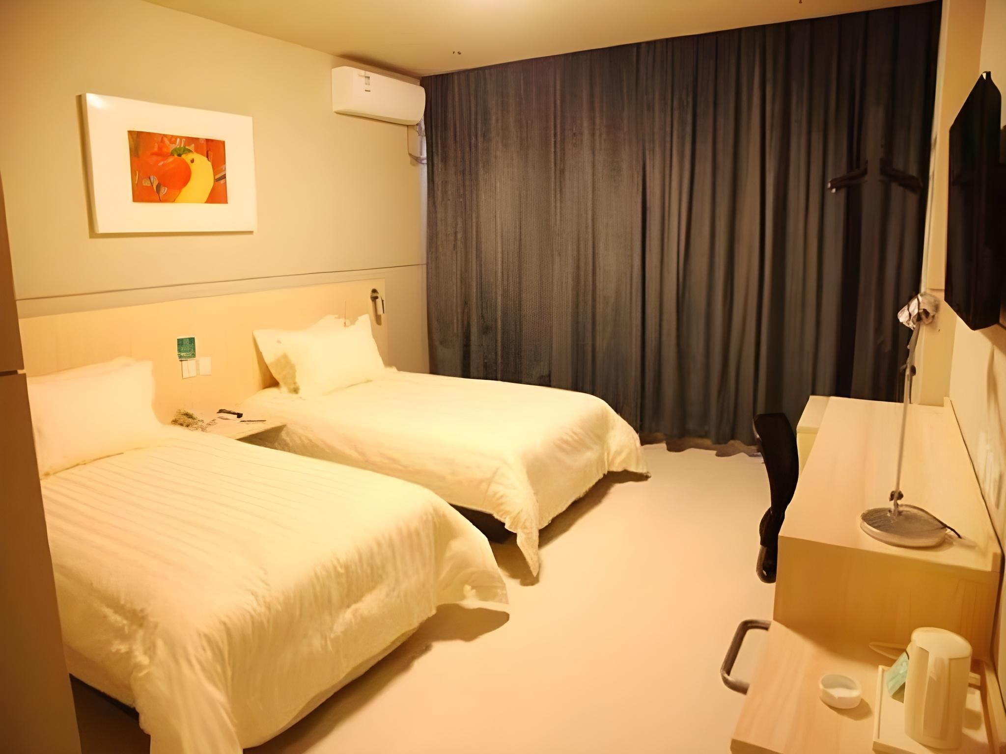 Twin Bed Standard Room
