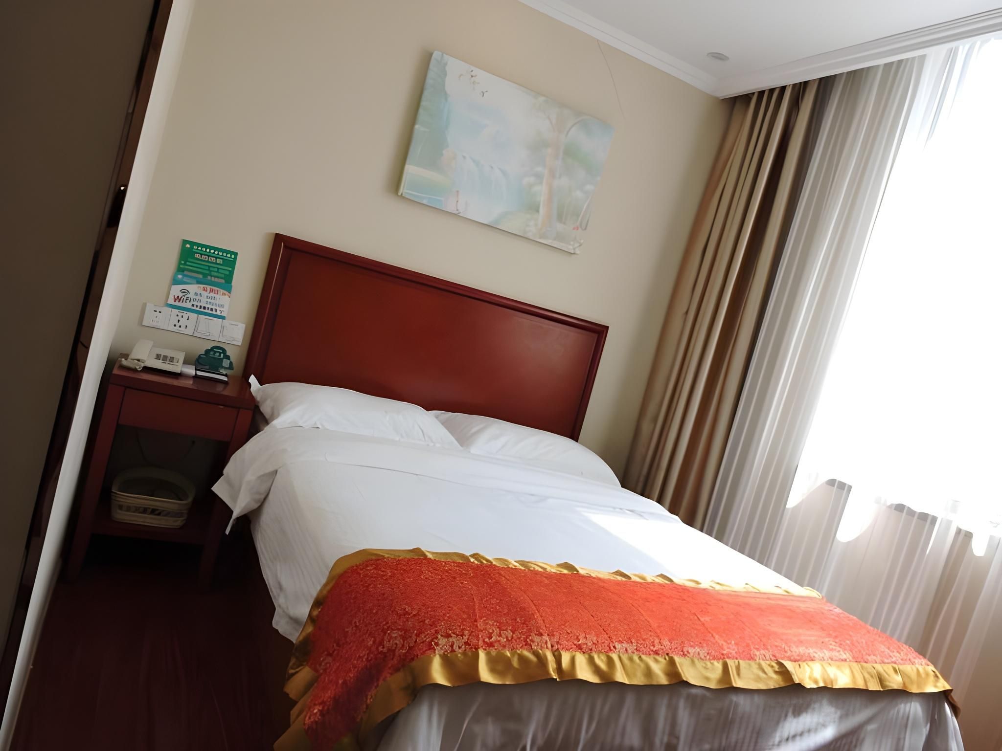GTI - 1 Bed Guest Room, 1.5M Bed