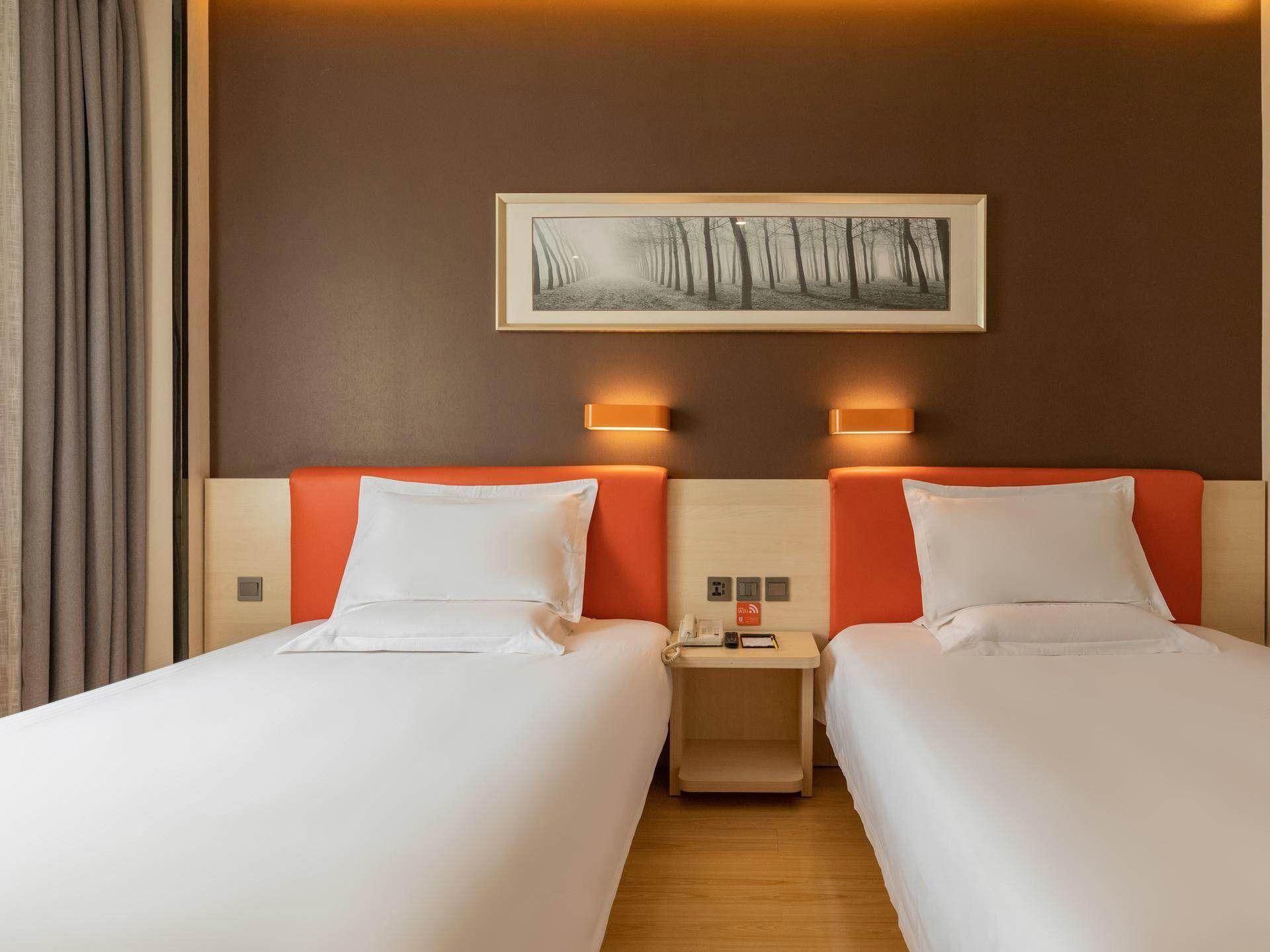Featured Twin Room