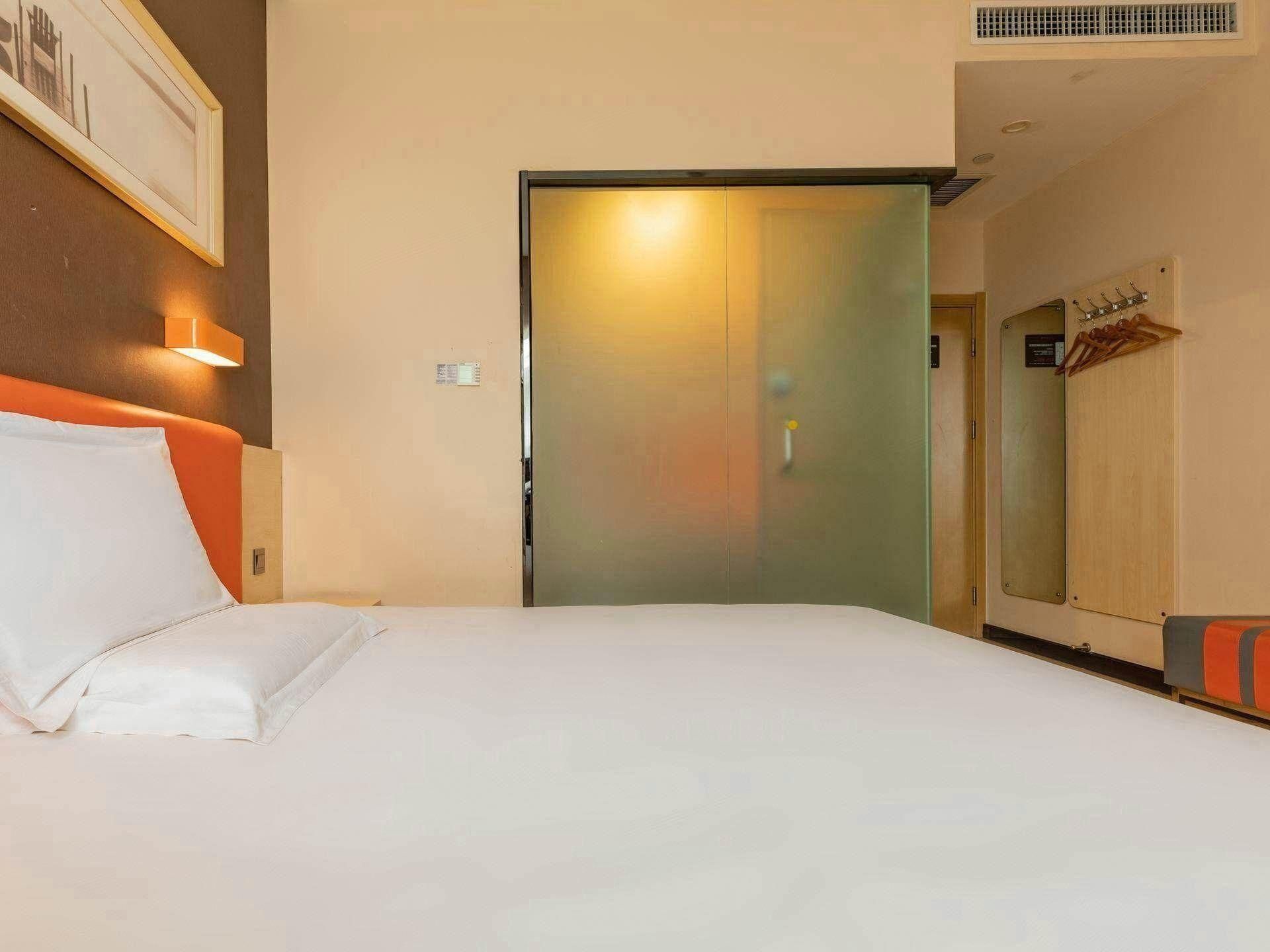 Select You Ter Room