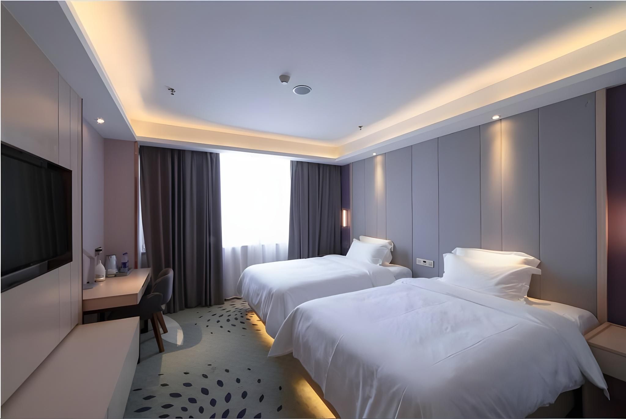 Twin Deluxe Room