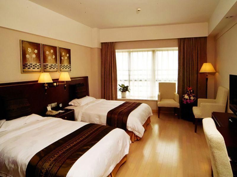 GTI - Feature 1 Bed, Casual