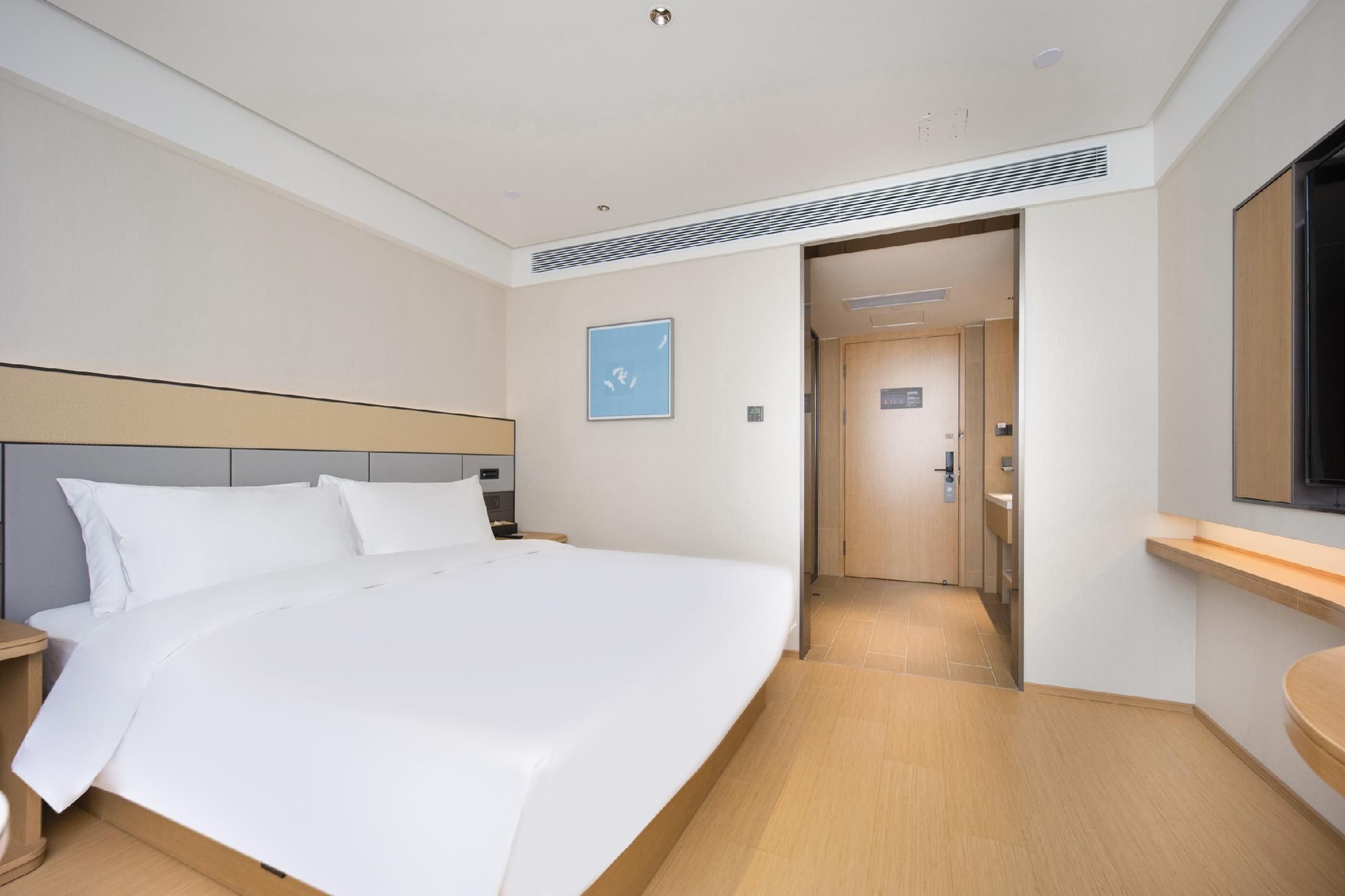 Huazhu - Superior BedRoom