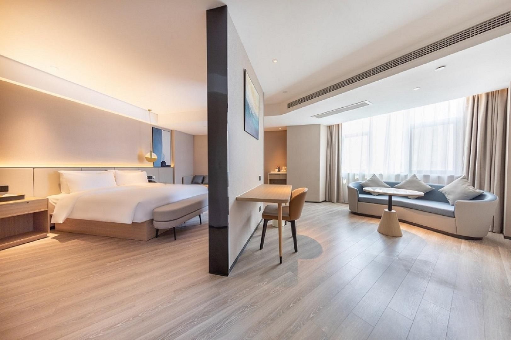 Huazhu - Deluxe Bed Room