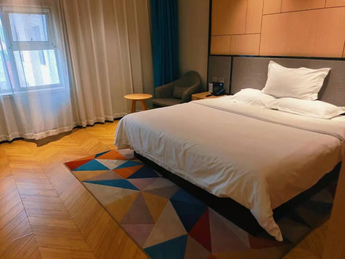 Huazhu - Superior BedRoom