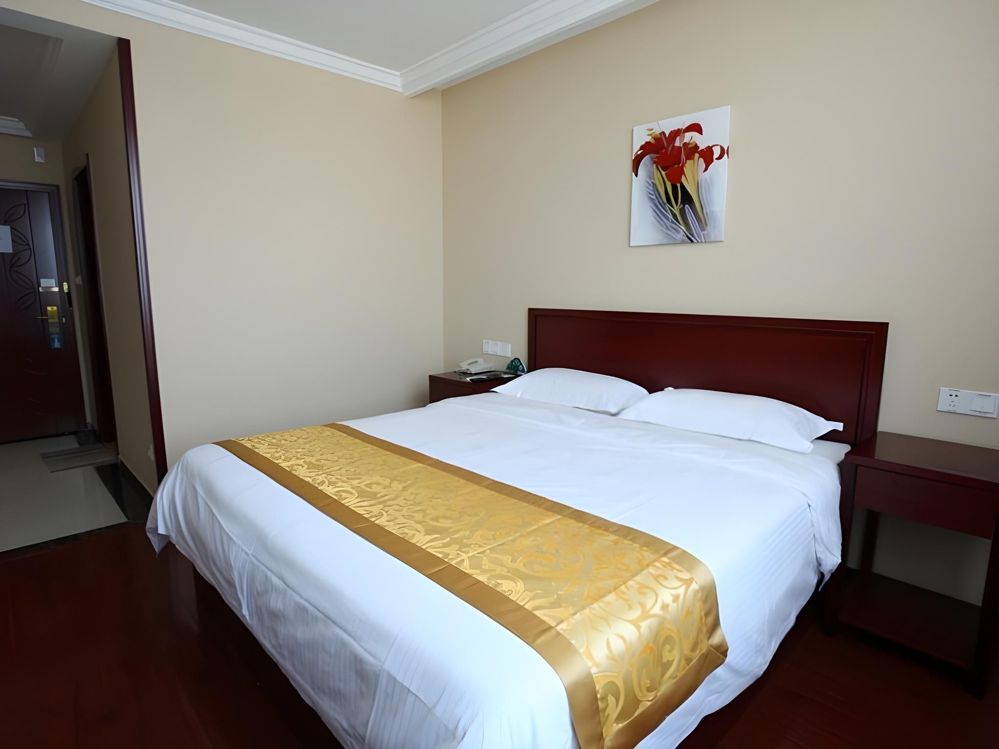 GTR - 1 Bed Guest Room no Window