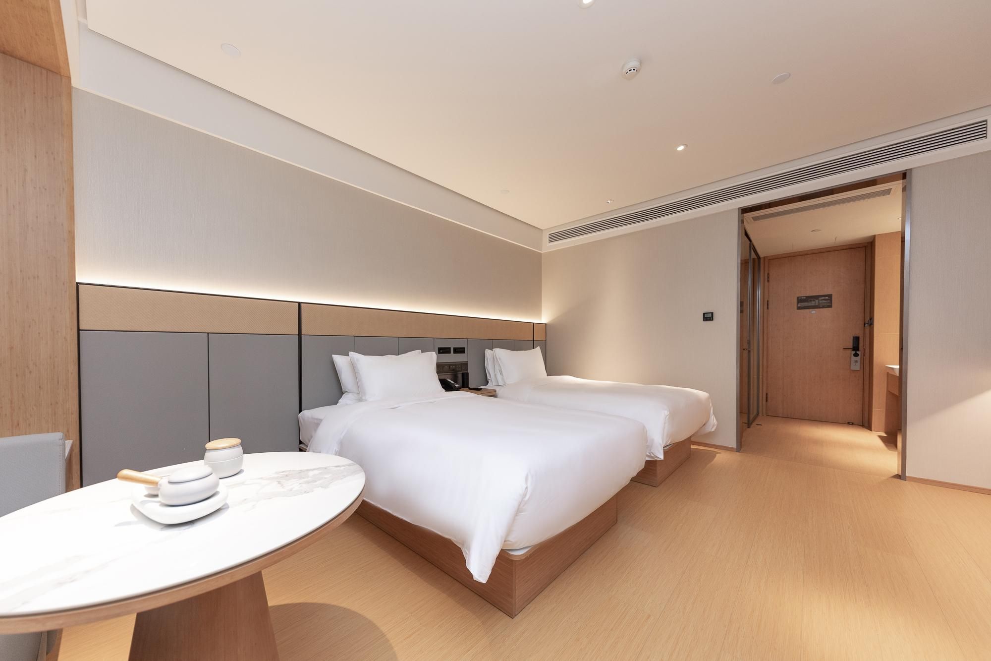Huazhu - Business Twin Room