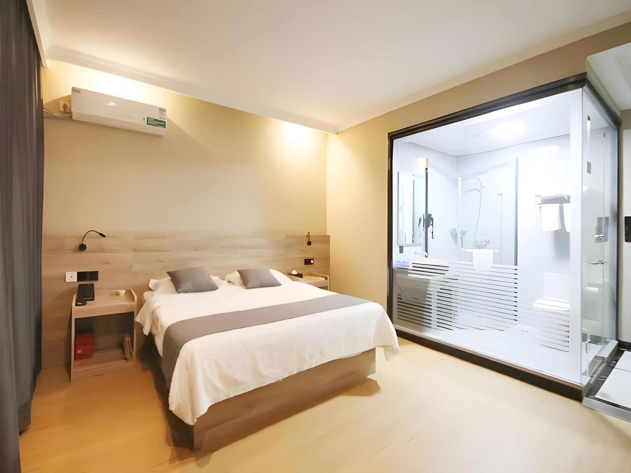 GTI - Deluxe Suite, 1.8M Bed