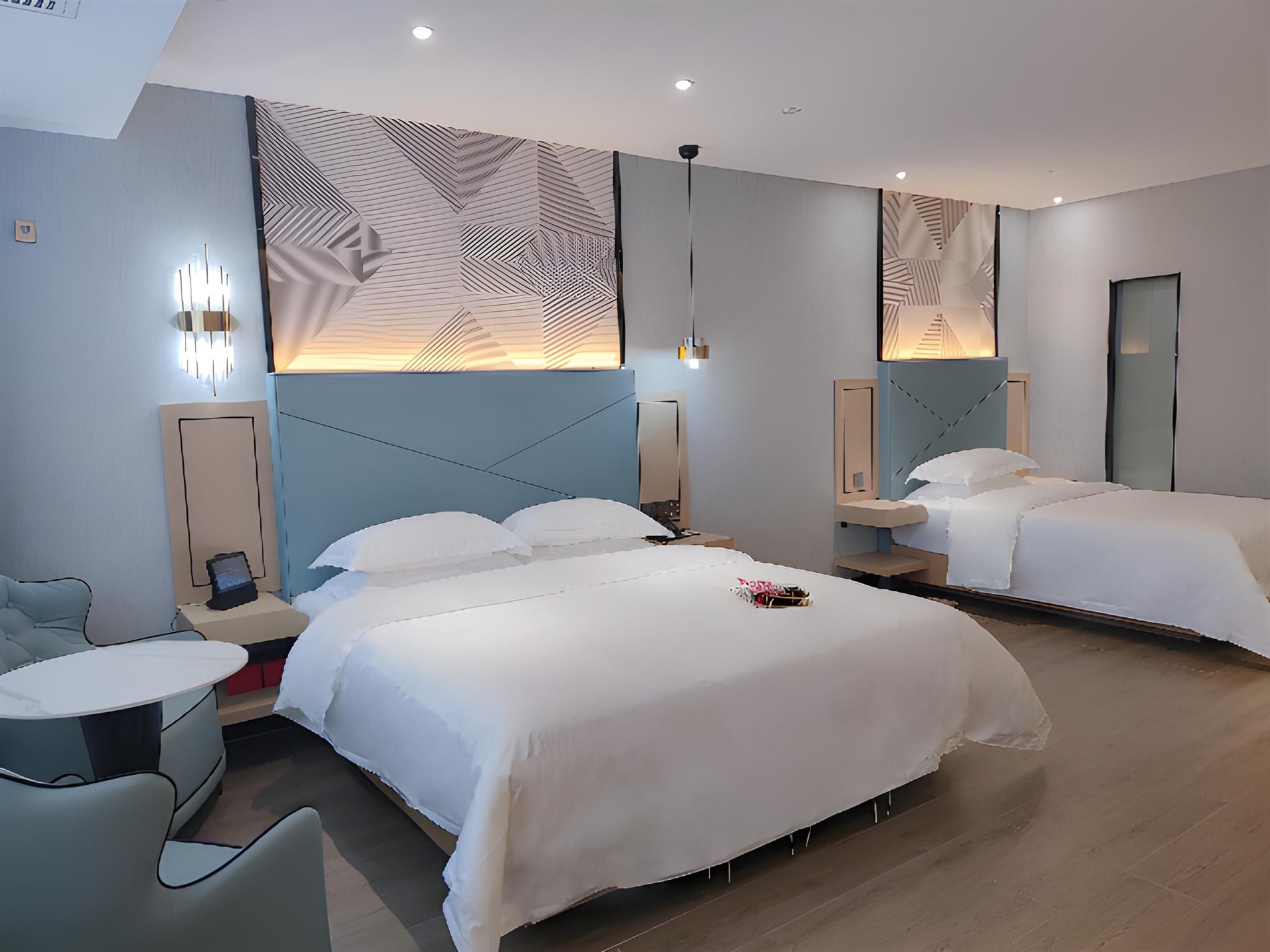Dossen - Deluxe Family Room
