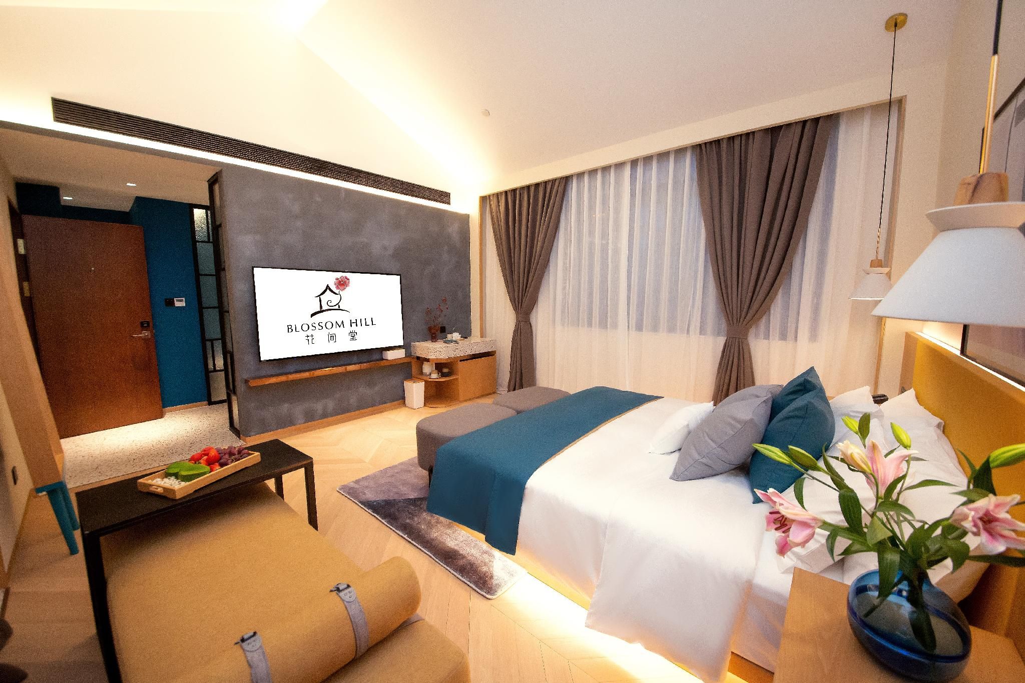 Huazhu - Deluxe Bed Room