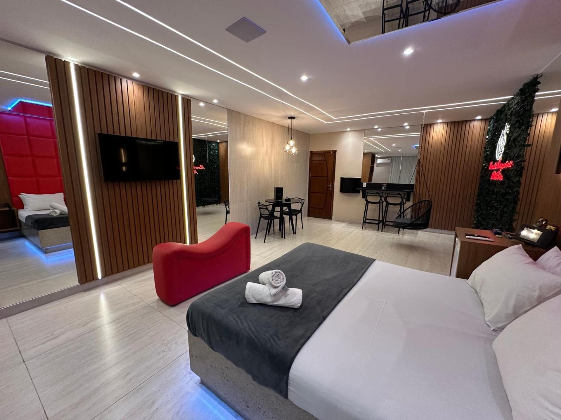 Deluxe Suite
