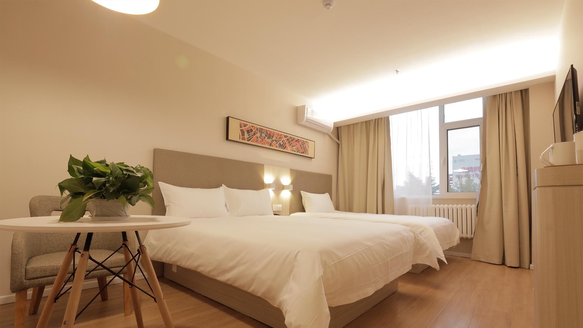 Huazhu - Family Room