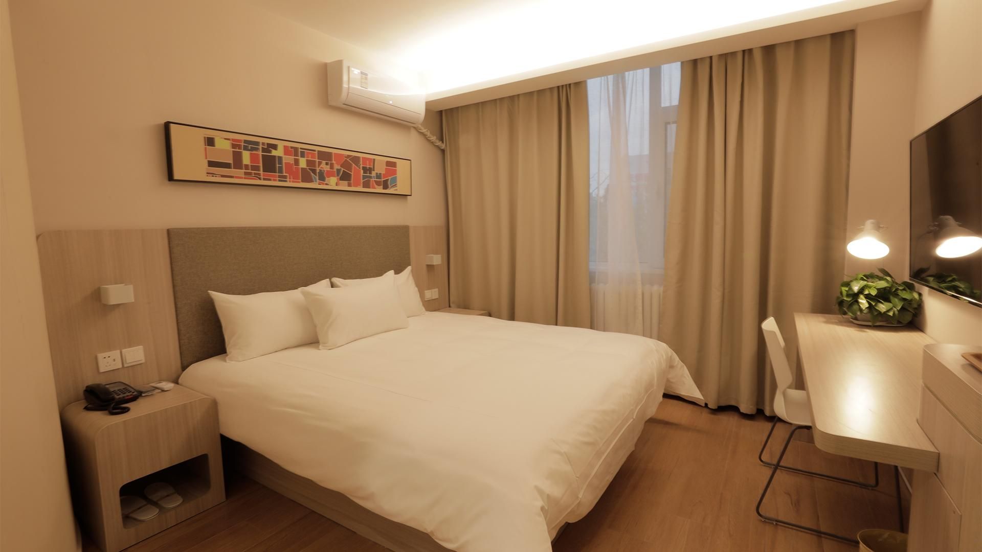 Huazhu - Superior BedRoom