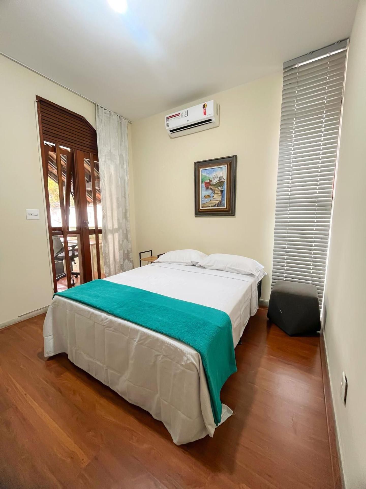 Standard Double Room with Shared Bathroom